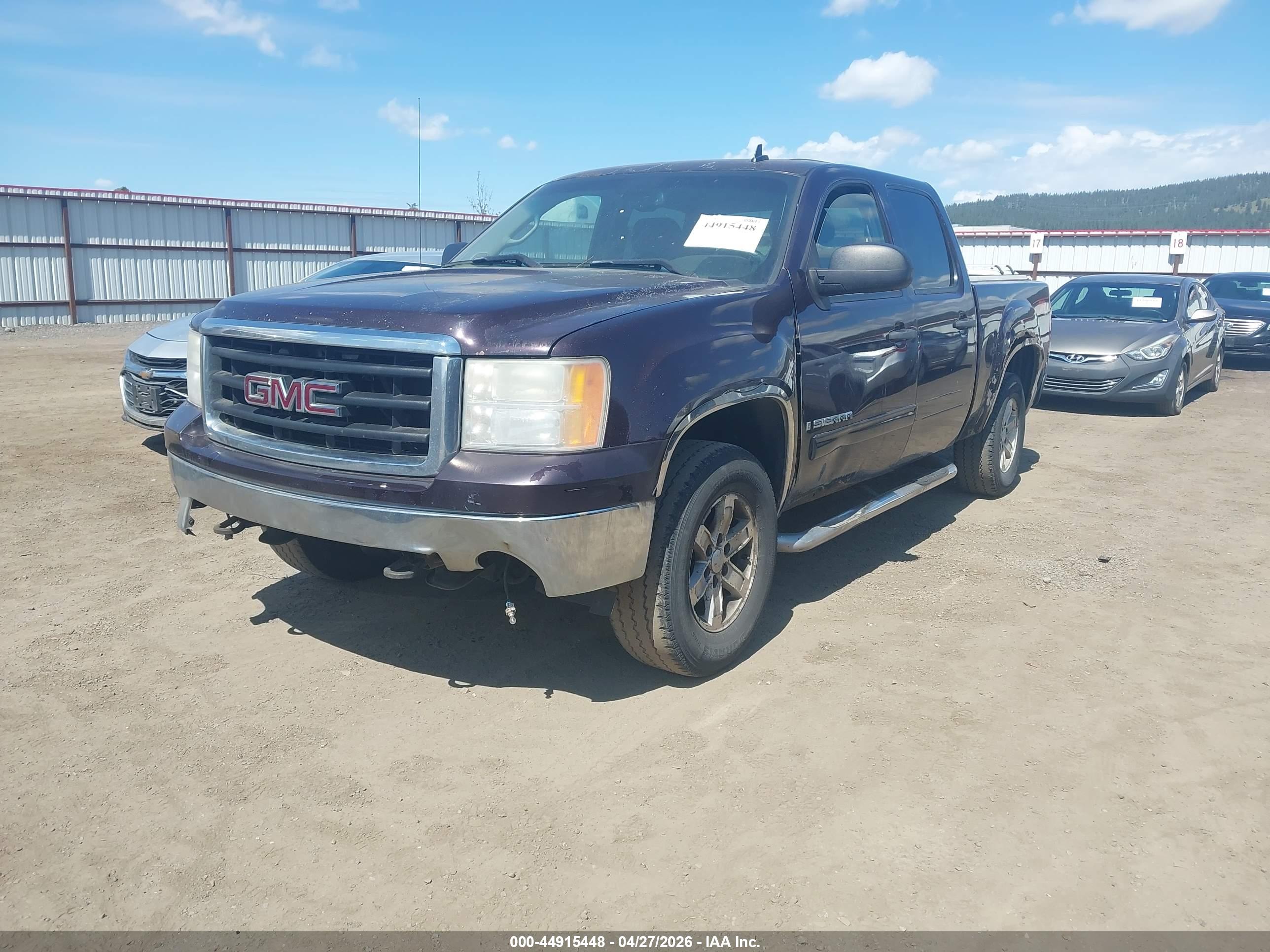 GMC SIERRA image 2