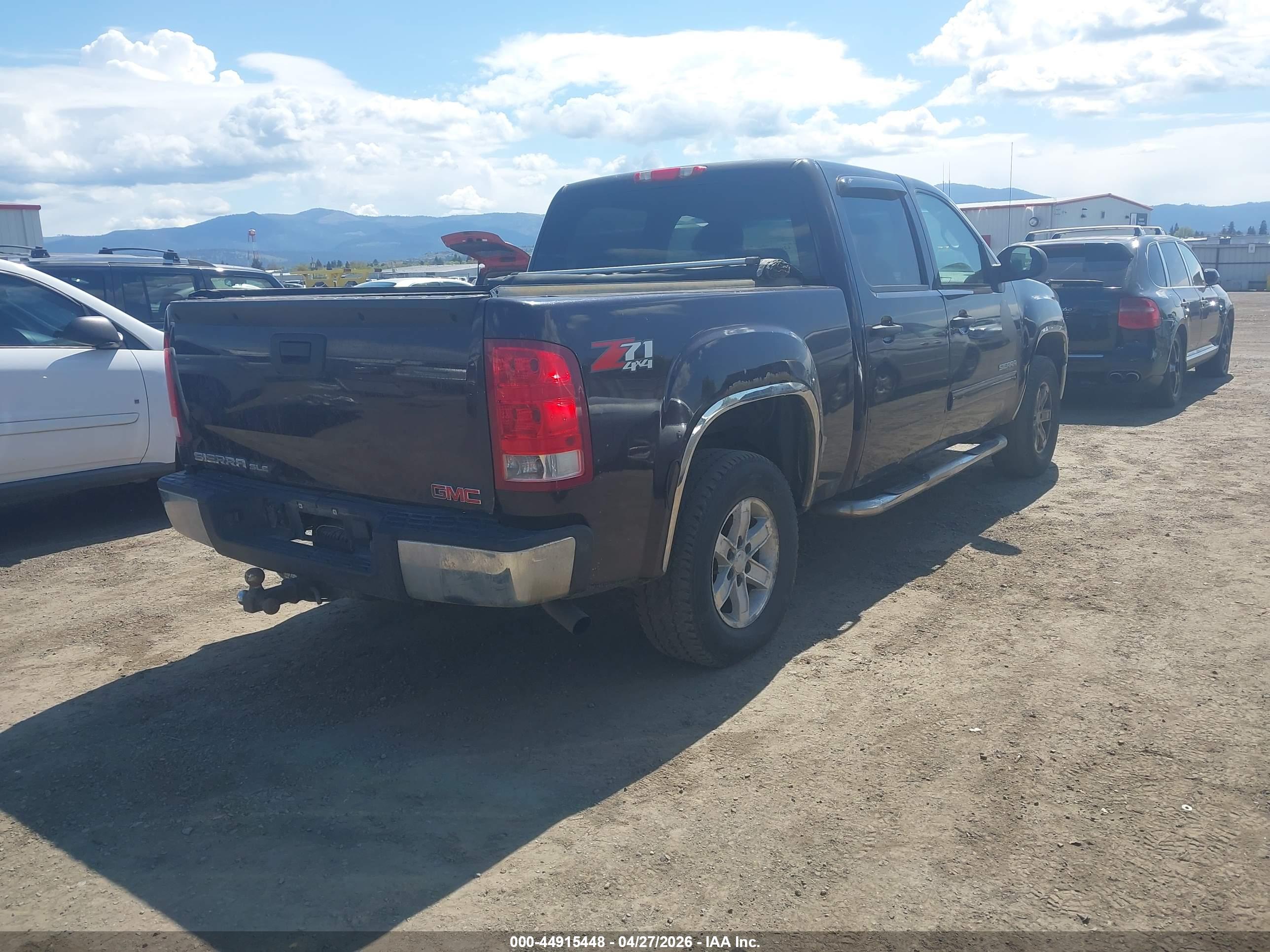GMC SIERRA image 4