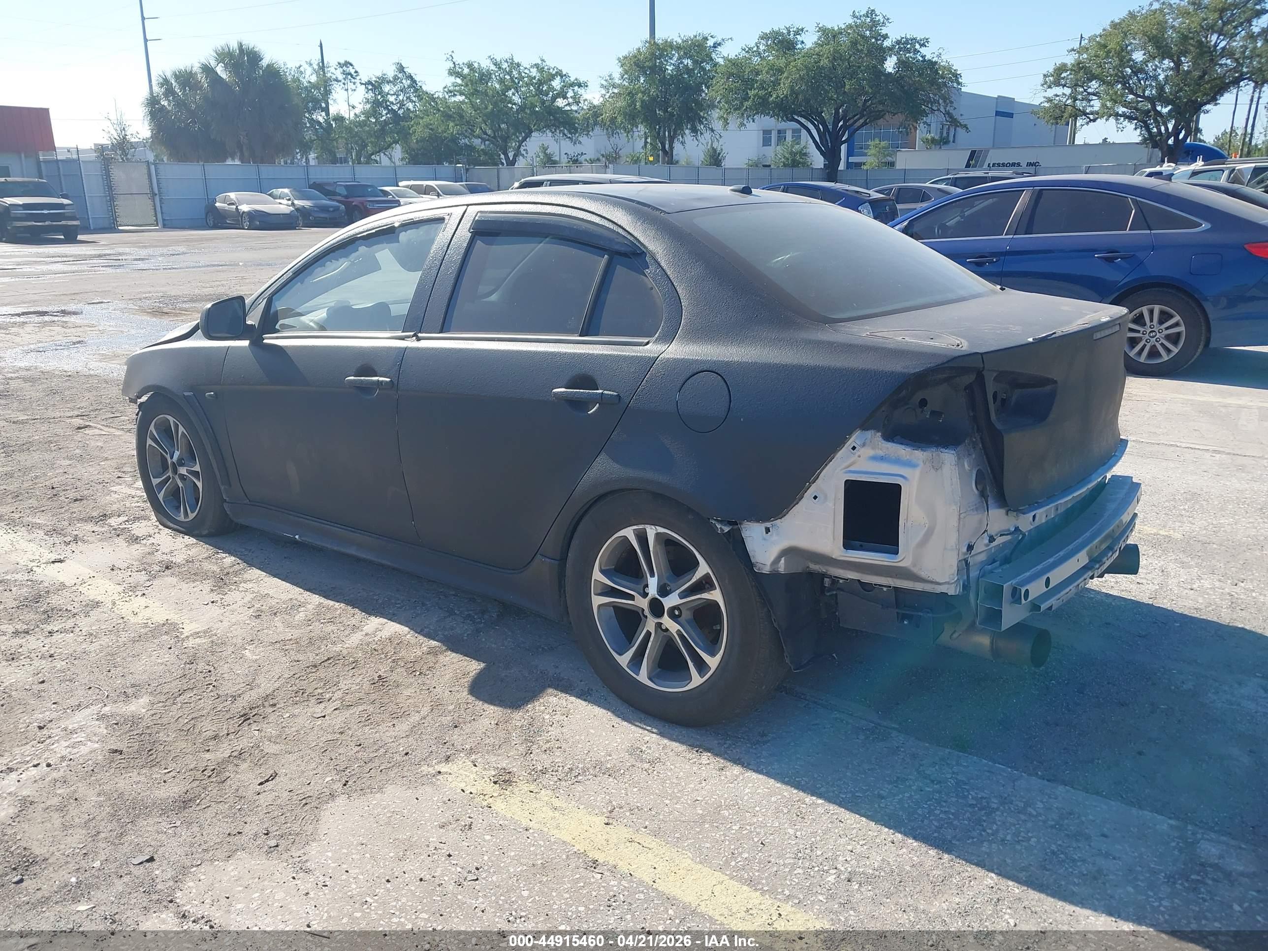 MITSUBISHI LANCER image 3