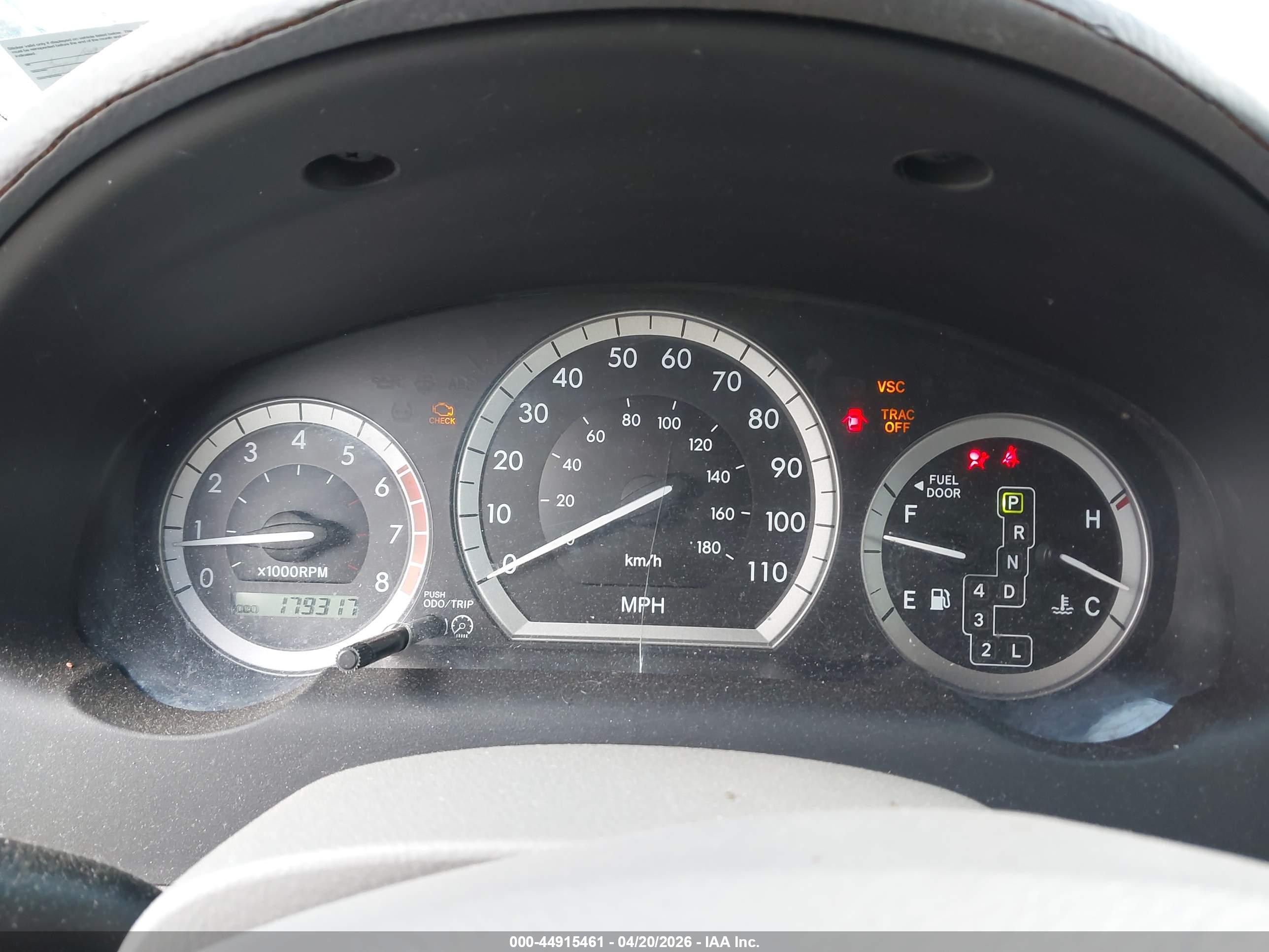 TOYOTA SIENNA image 7
