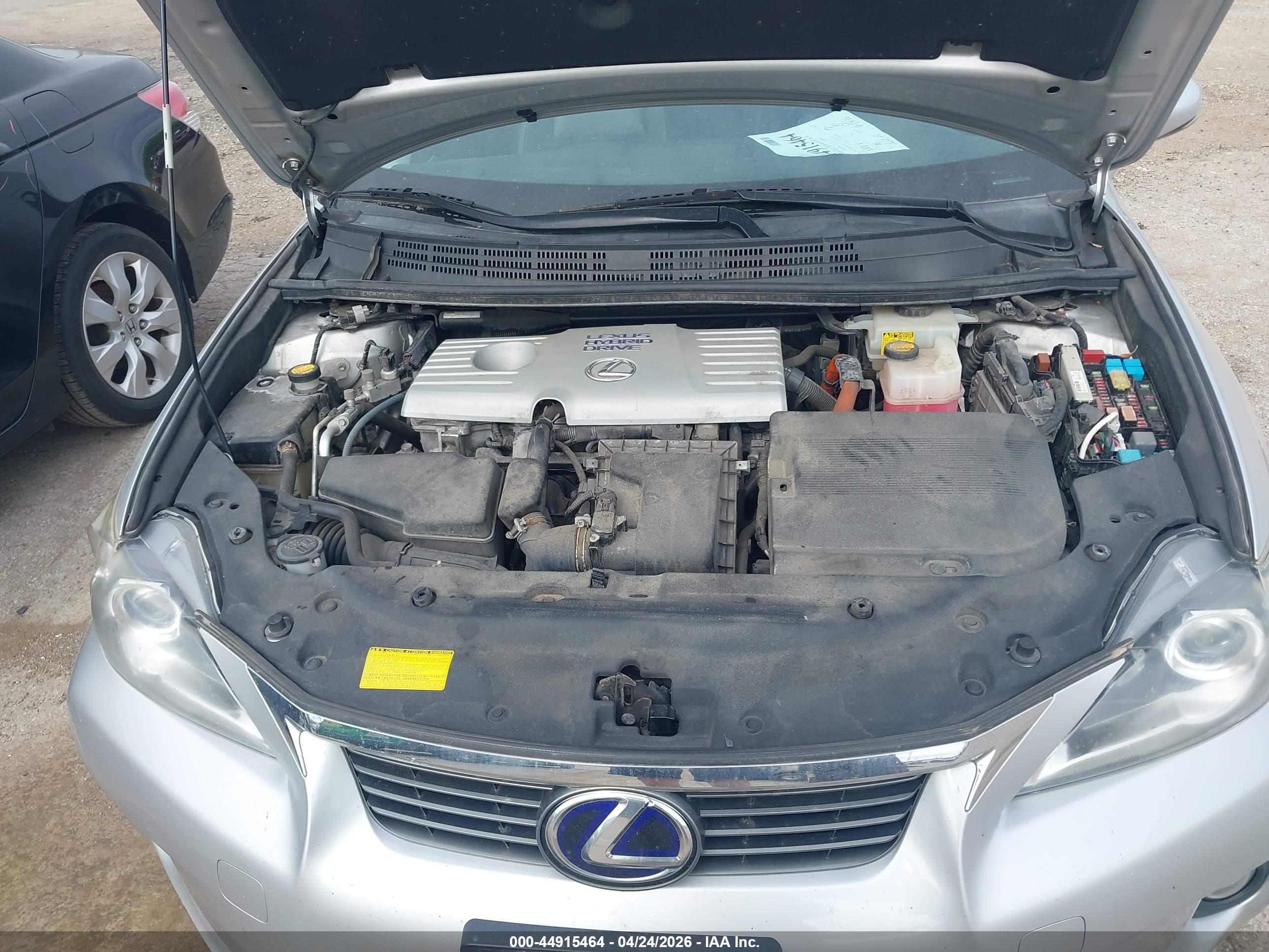 LEXUS CT image 10