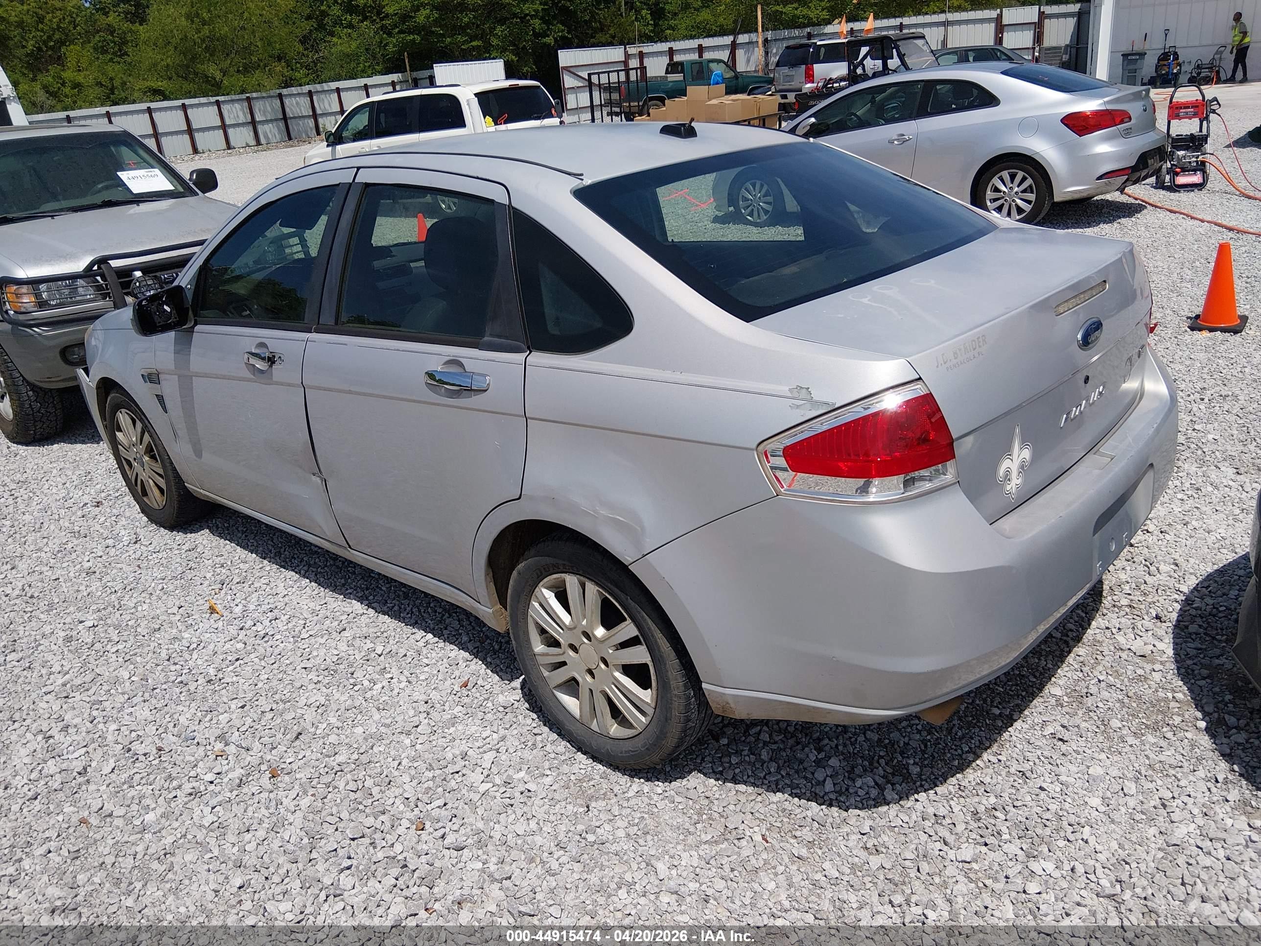 FORD FOCUS image 3