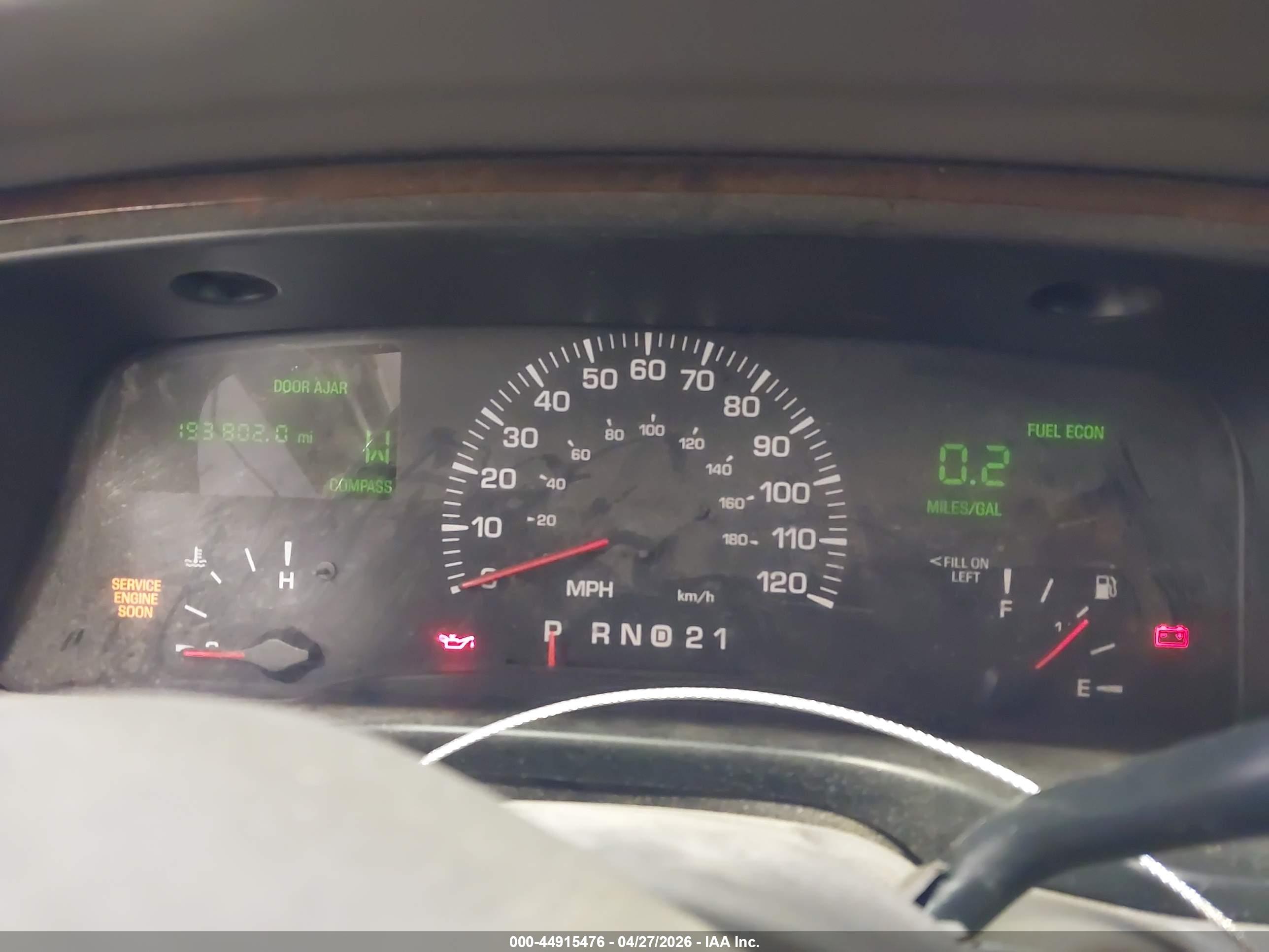 LINCOLN TOWN image 7