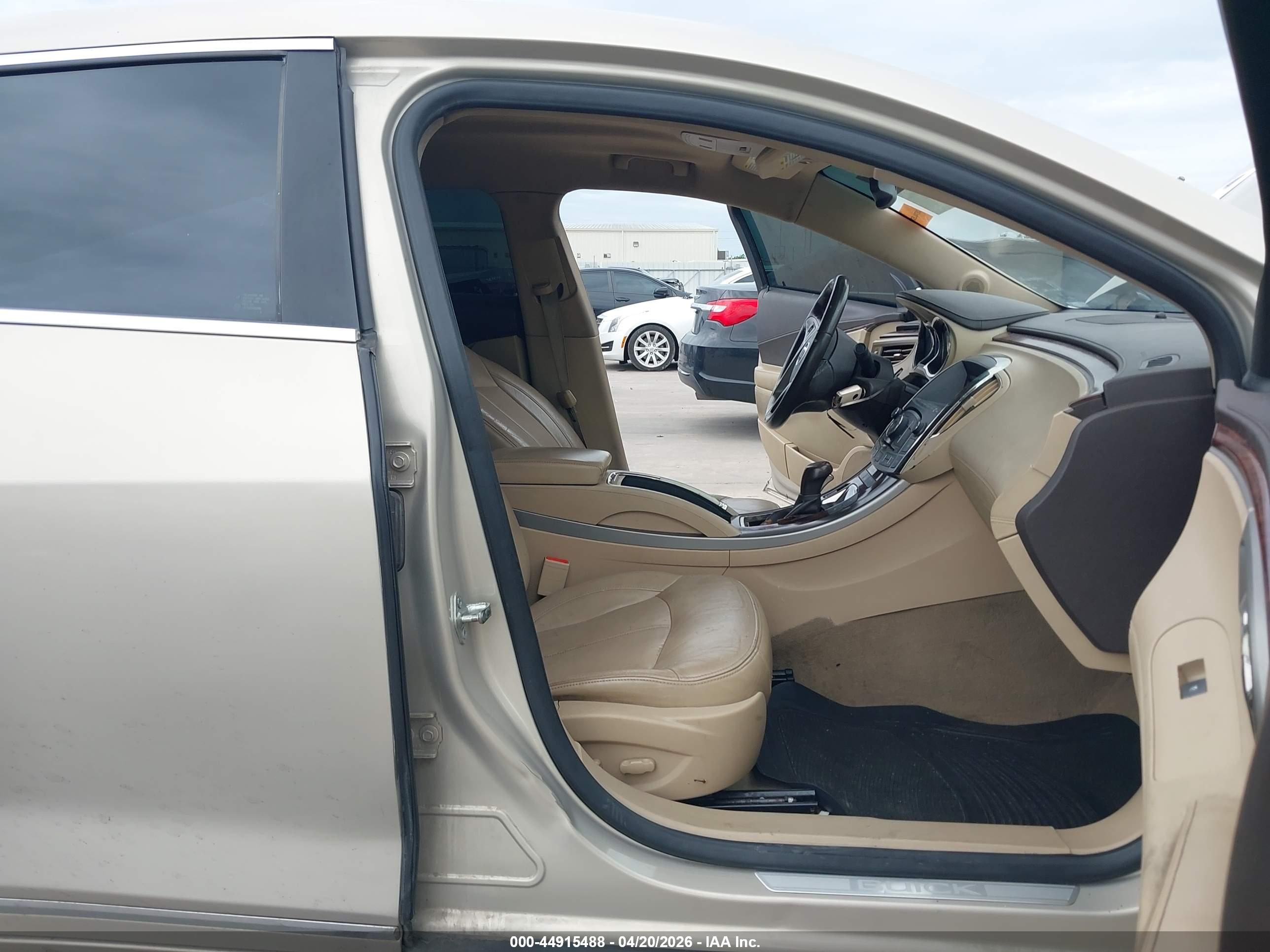 BUICK LACROSSE image 5