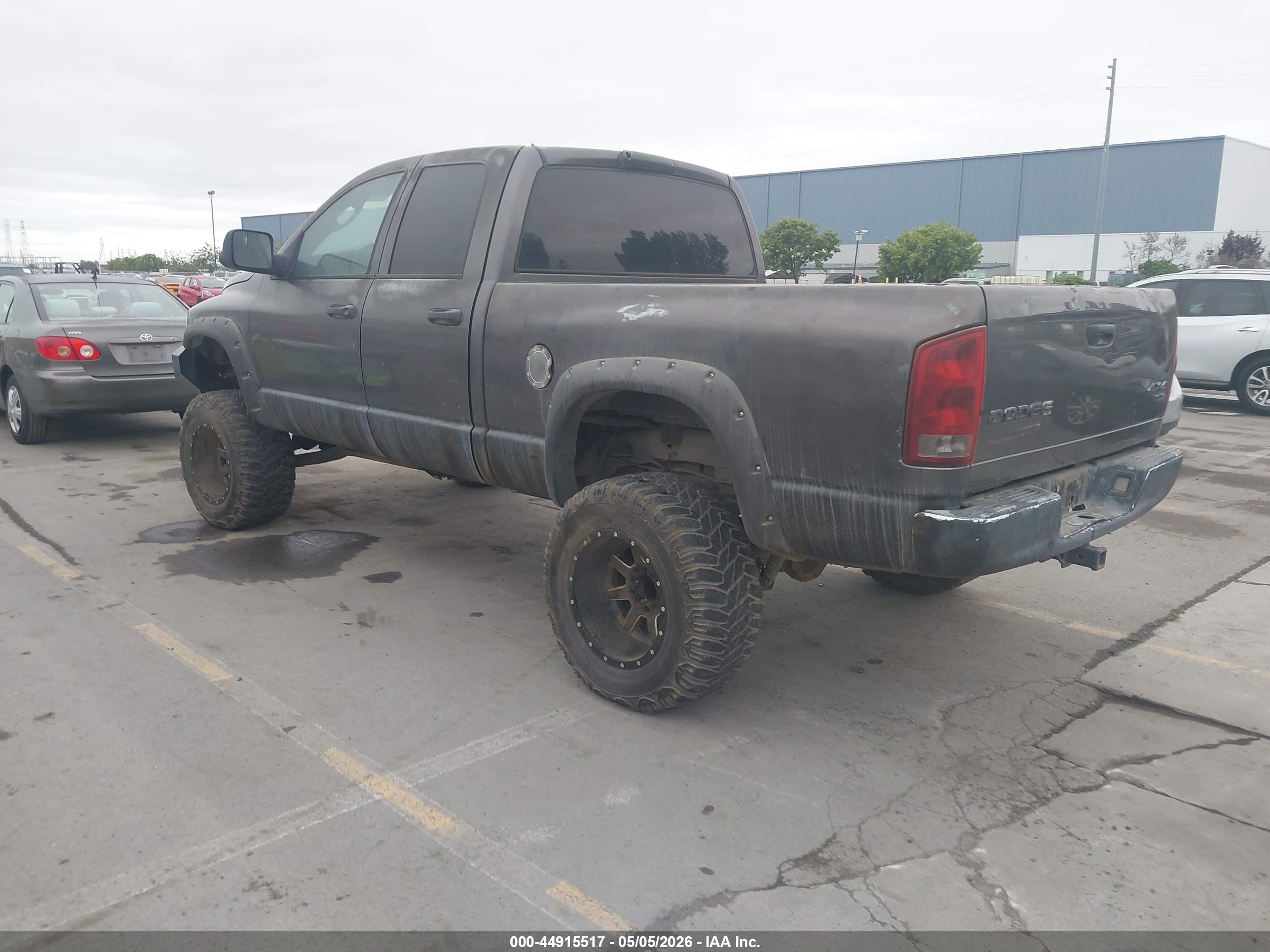 DODGE RAM image 3