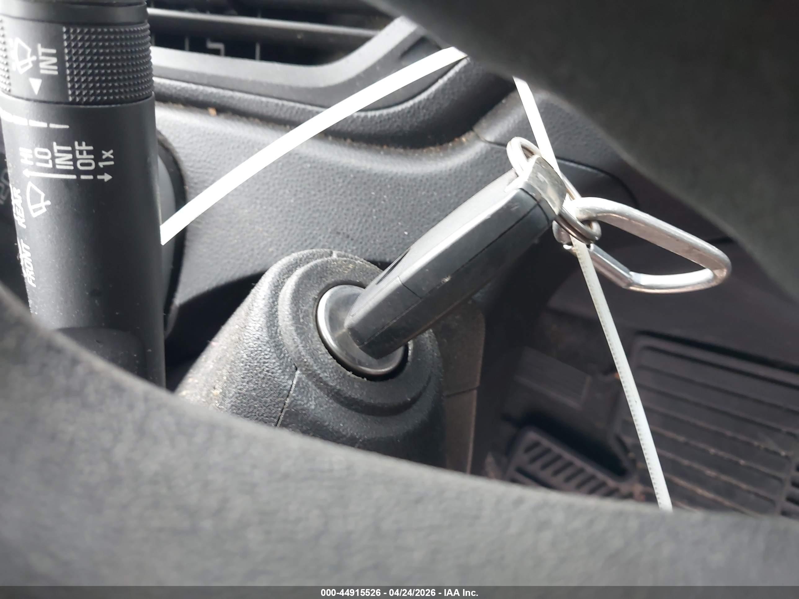 CHEVROLET EQUINOX image 11