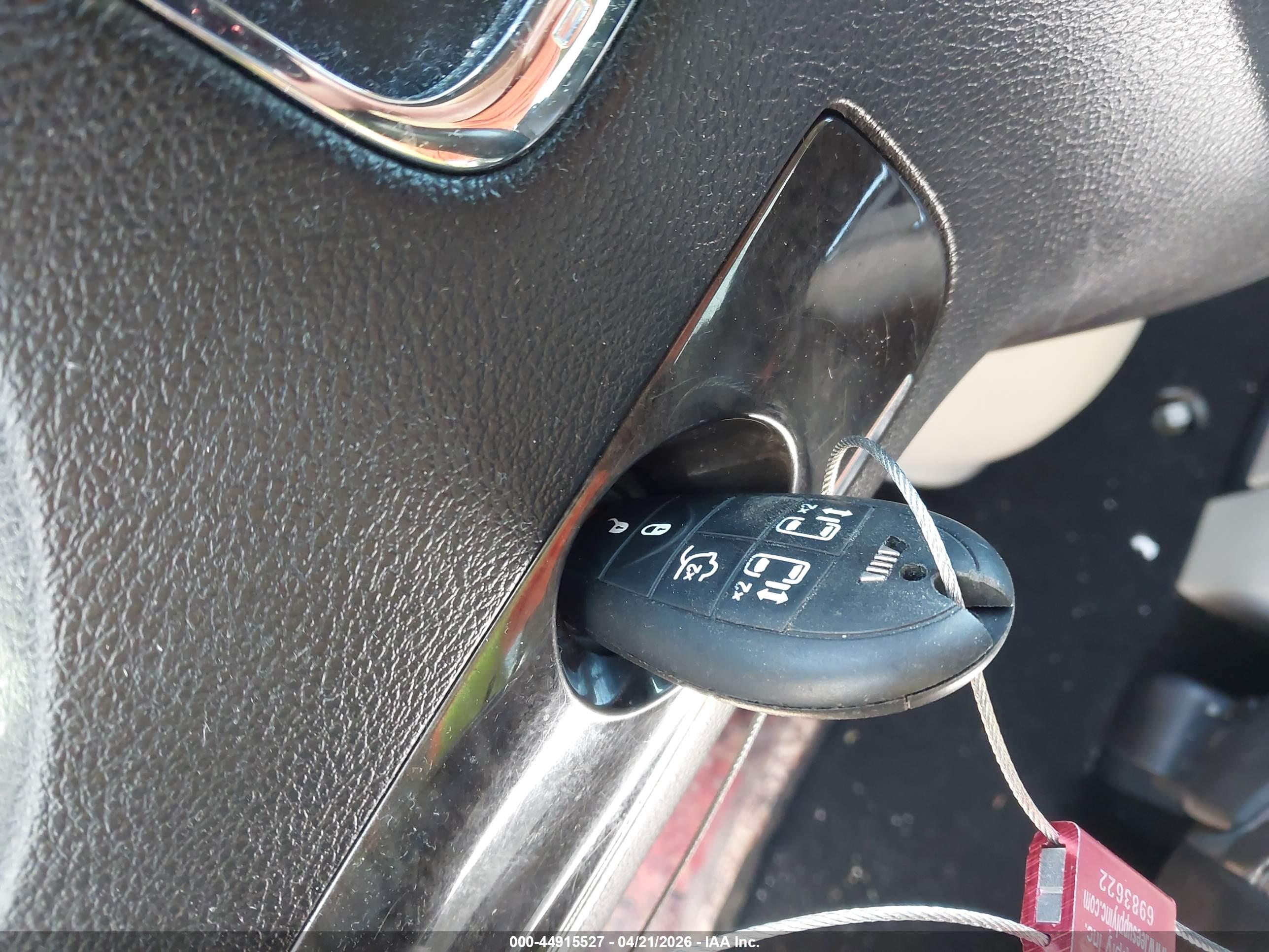 CHRYSLER TOWN image 11