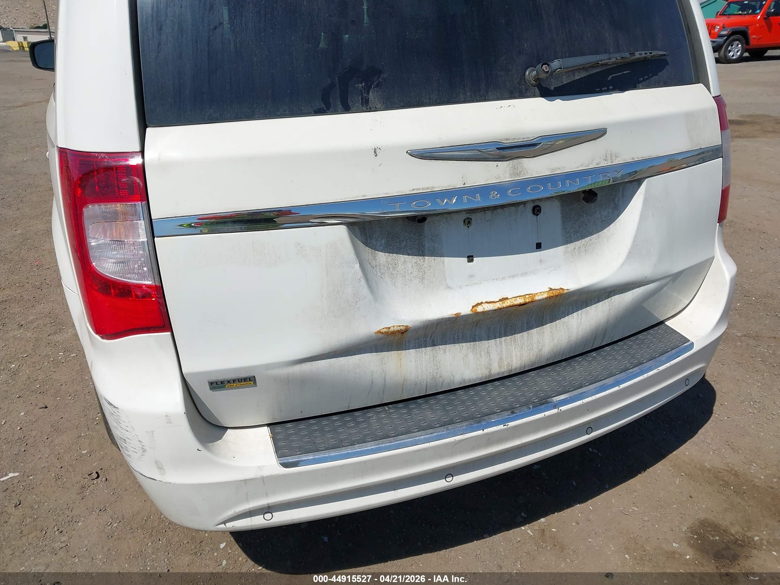 CHRYSLER TOWN image 6