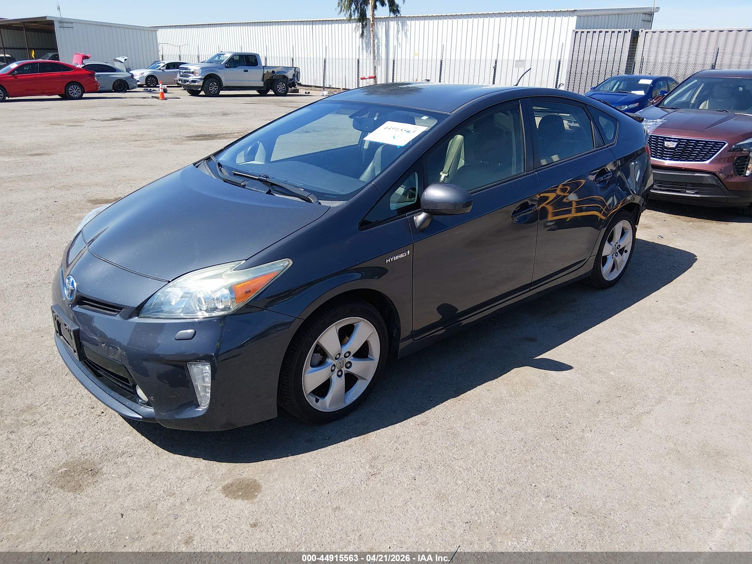 TOYOTA PRIUS image 2