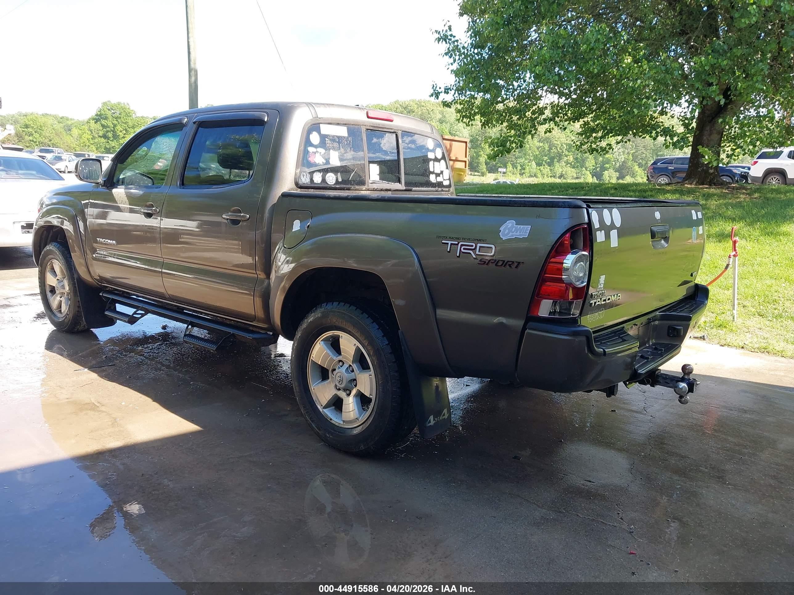 TOYOTA TACOMA image 3