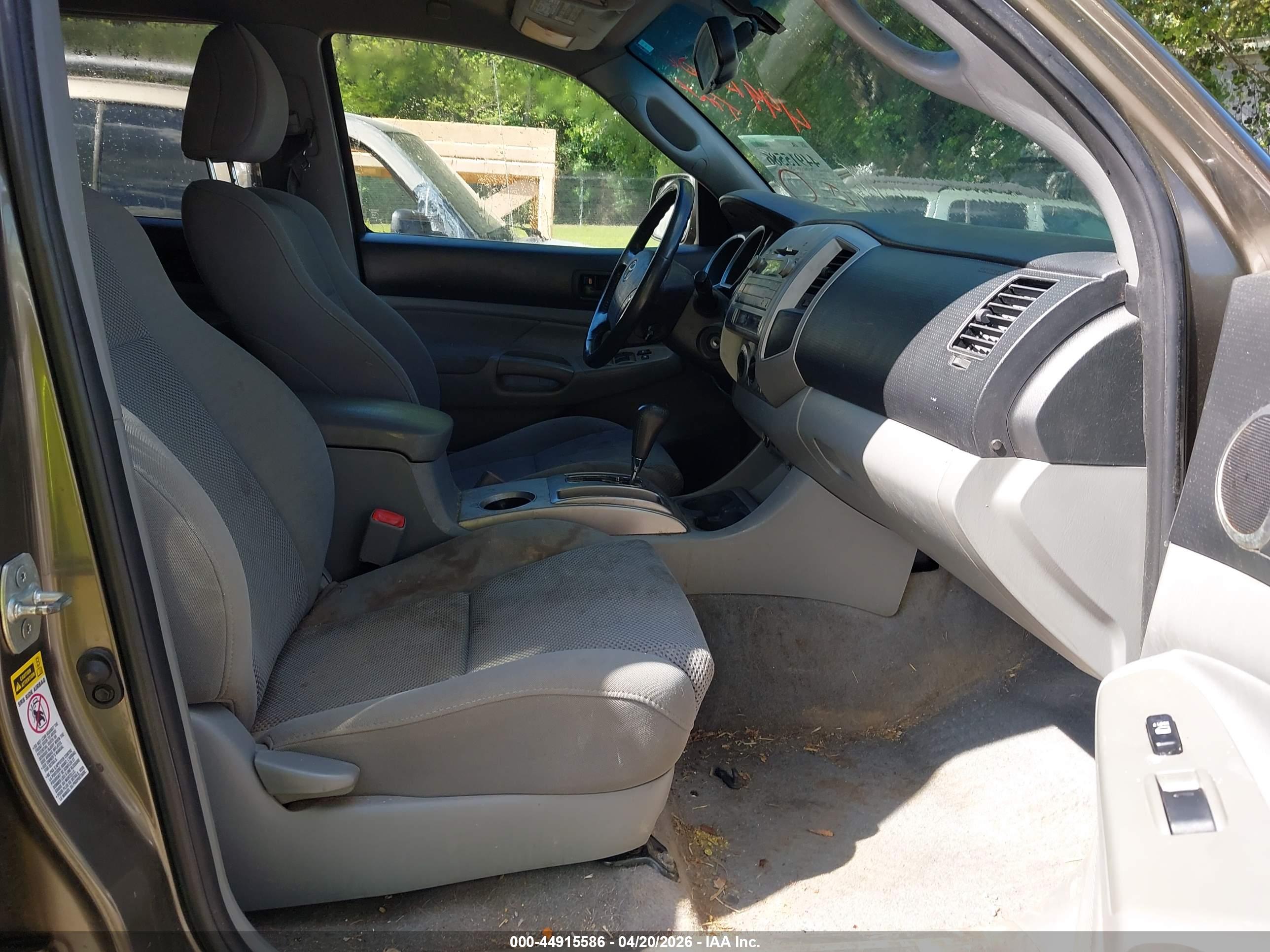 TOYOTA TACOMA image 5