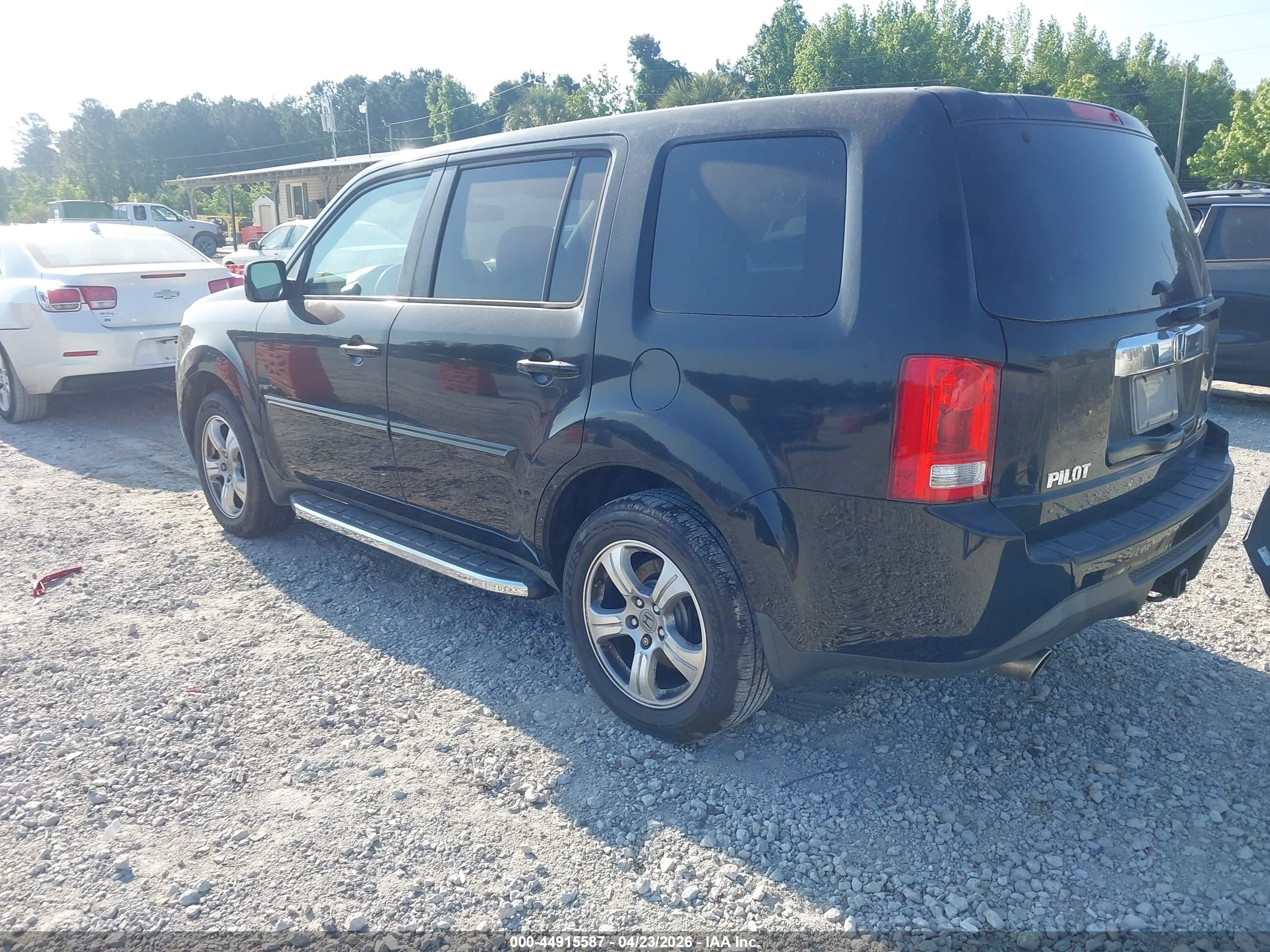 HONDA PILOT image 3