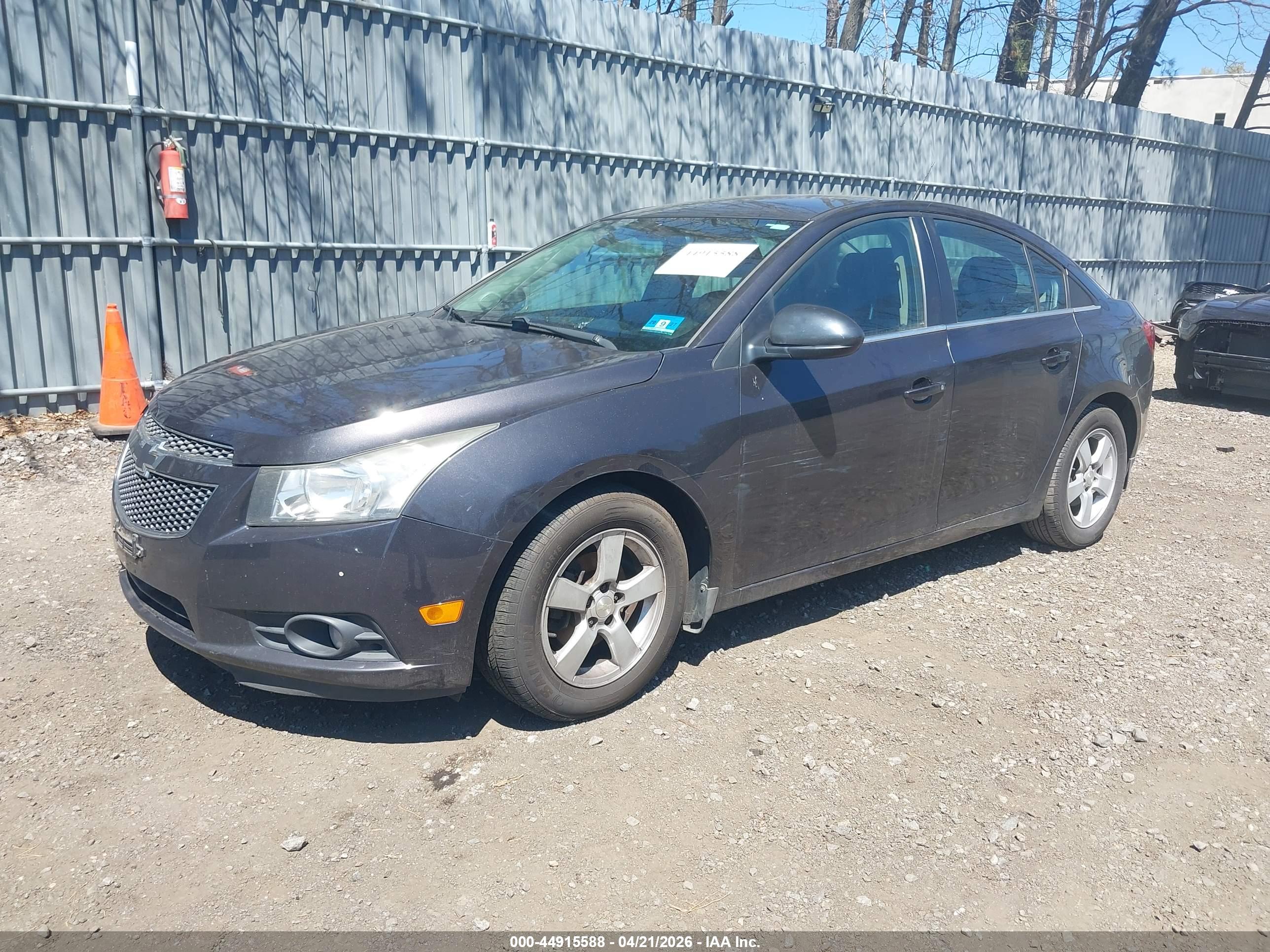 CHEVROLET CRUZE image 2
