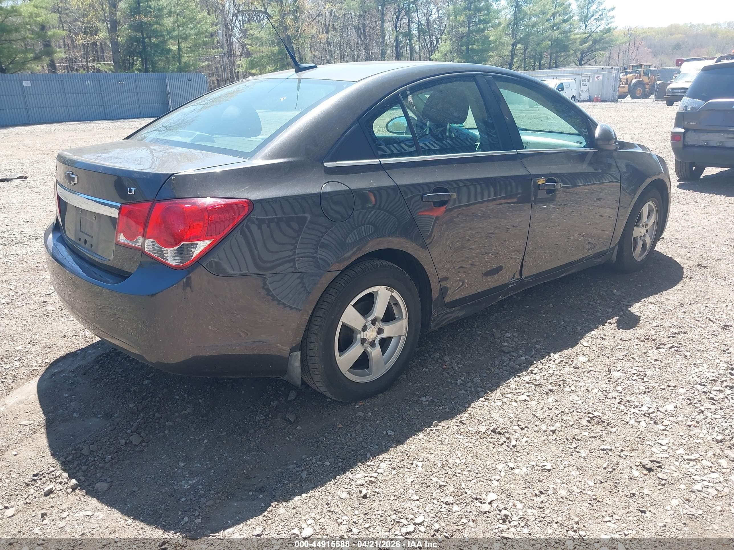 CHEVROLET CRUZE image 4