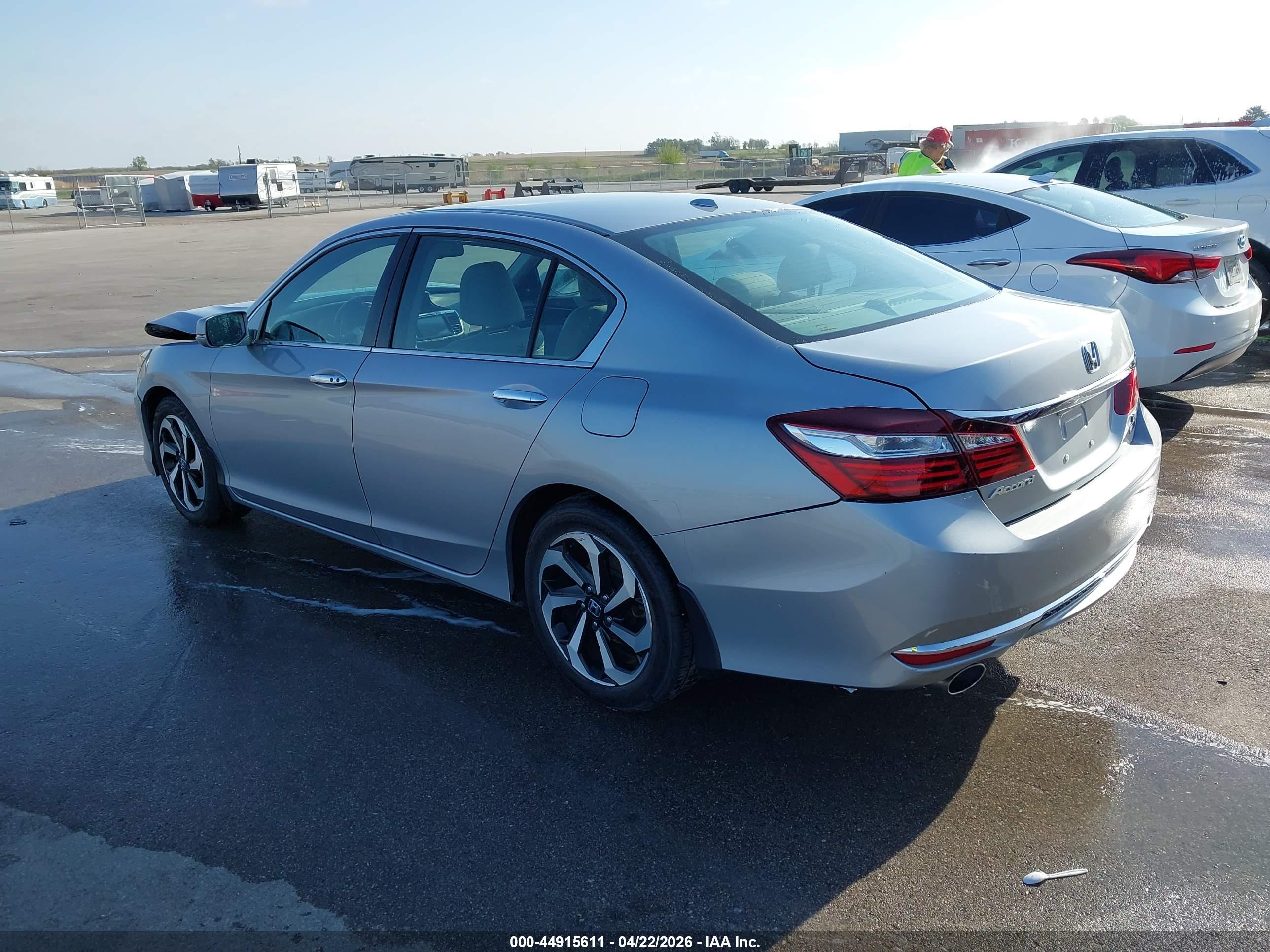 HONDA ACCORD image 3