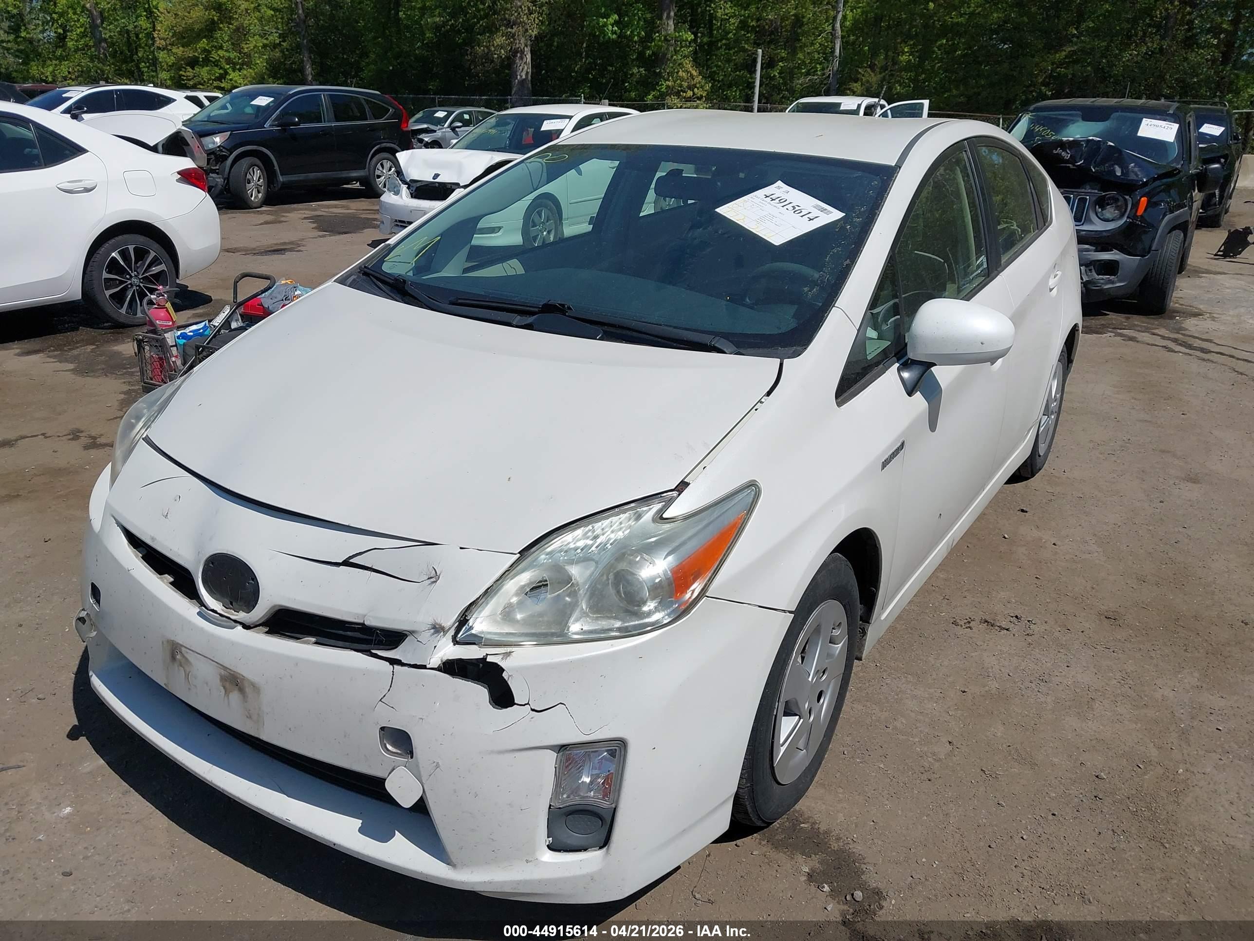 TOYOTA PRIUS image 2