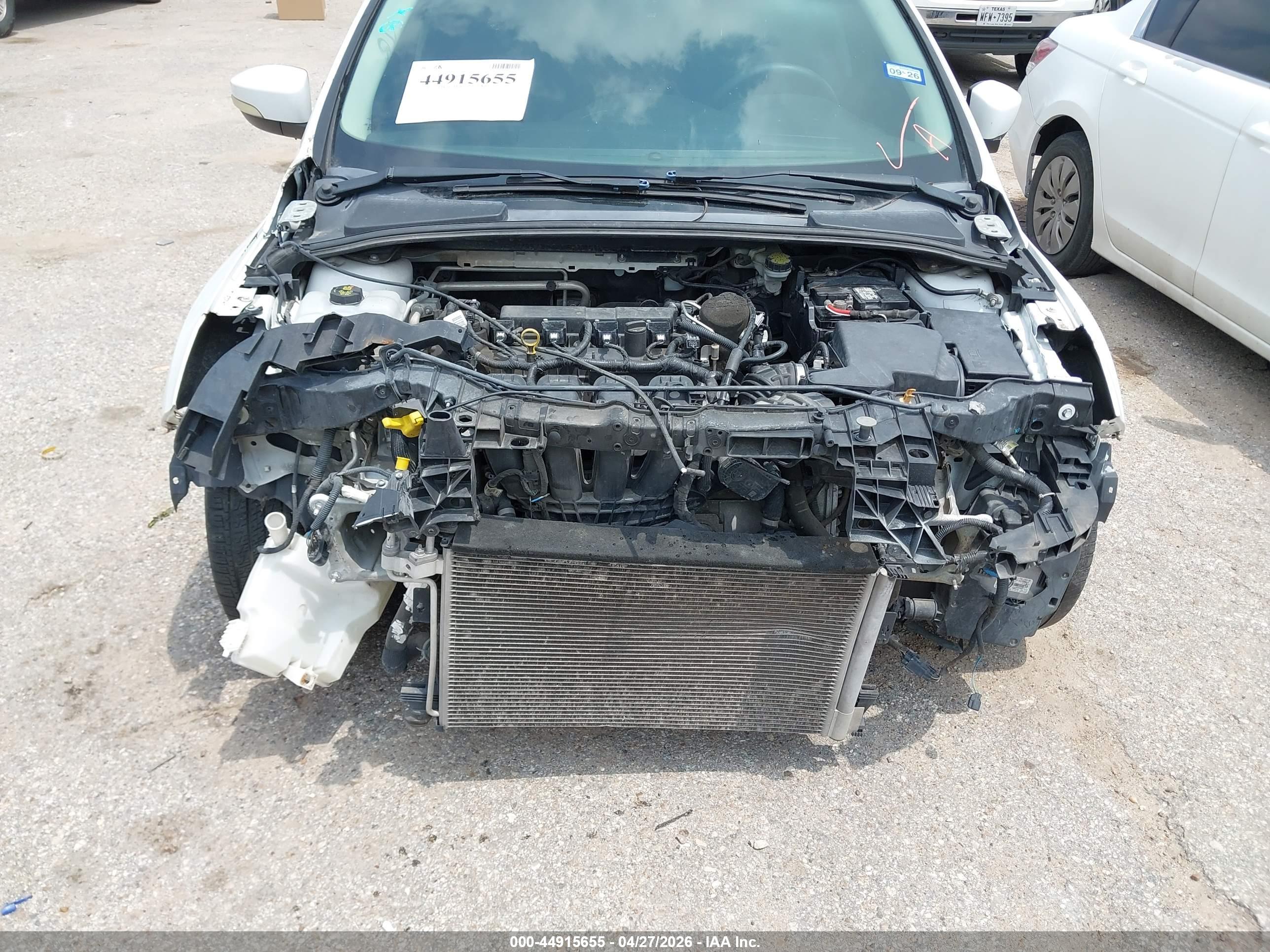 FORD FOCUS image 6