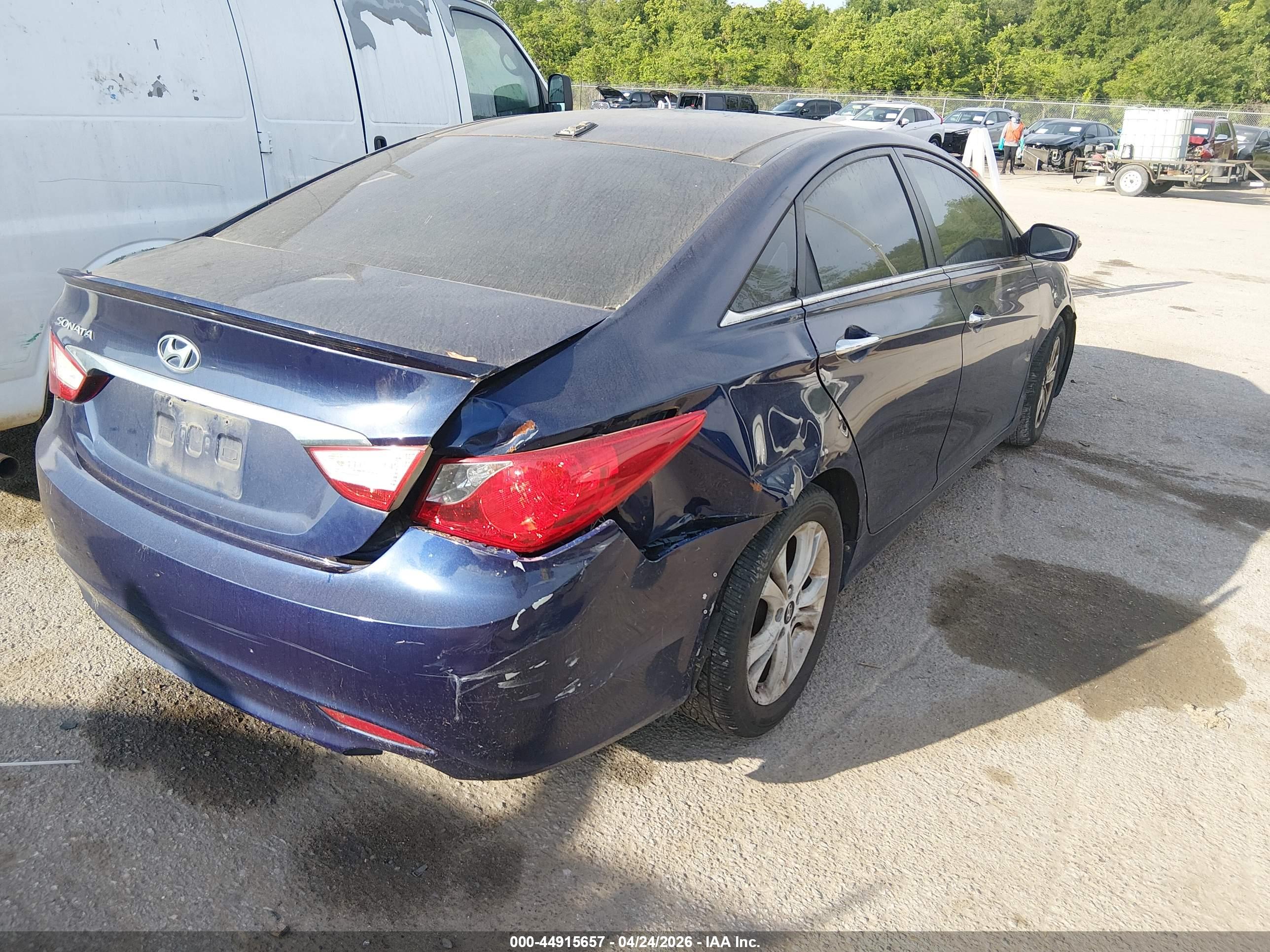 HYUNDAI SONATA image 4