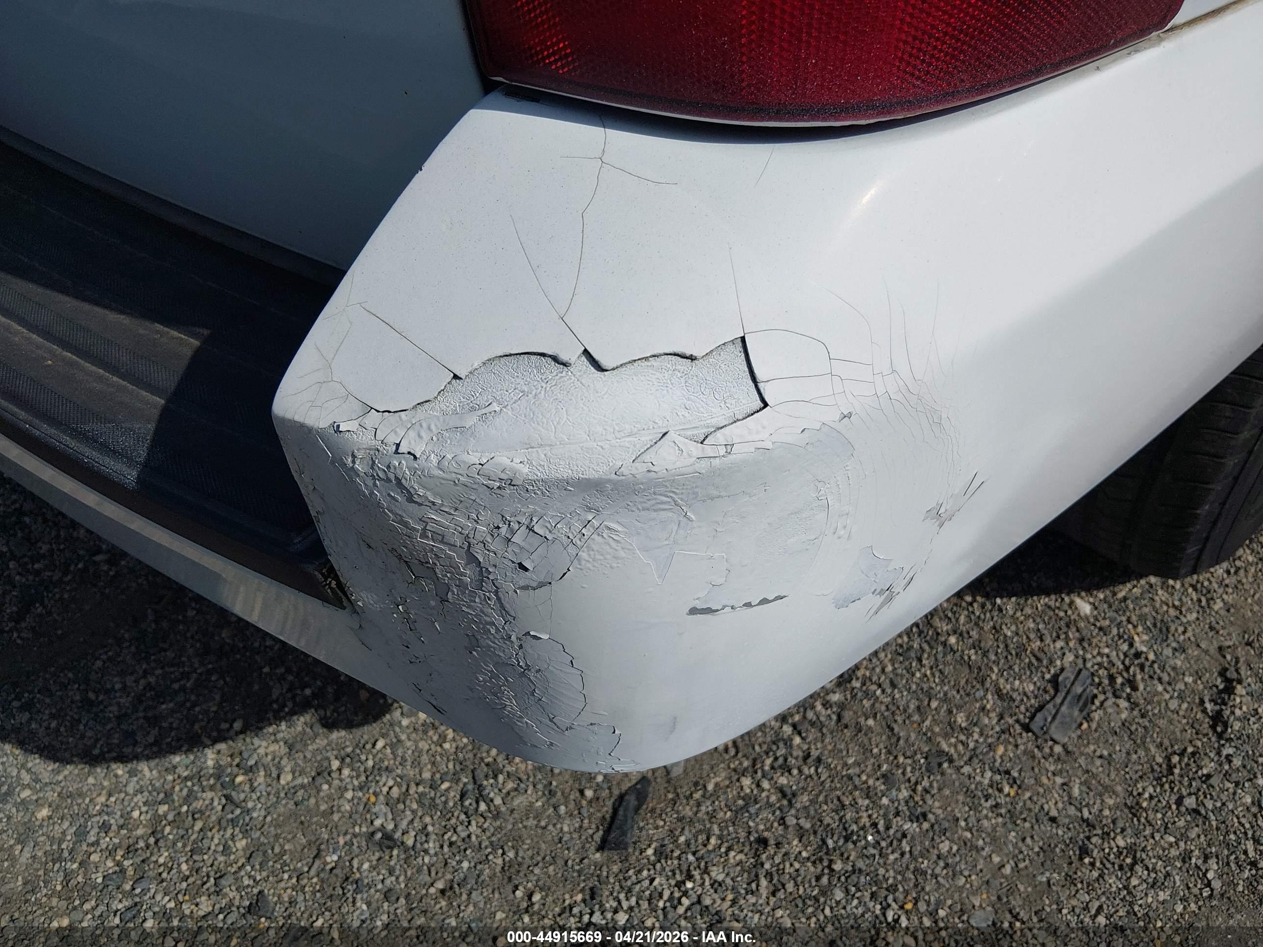 CHEVROLET TAHOE image 6