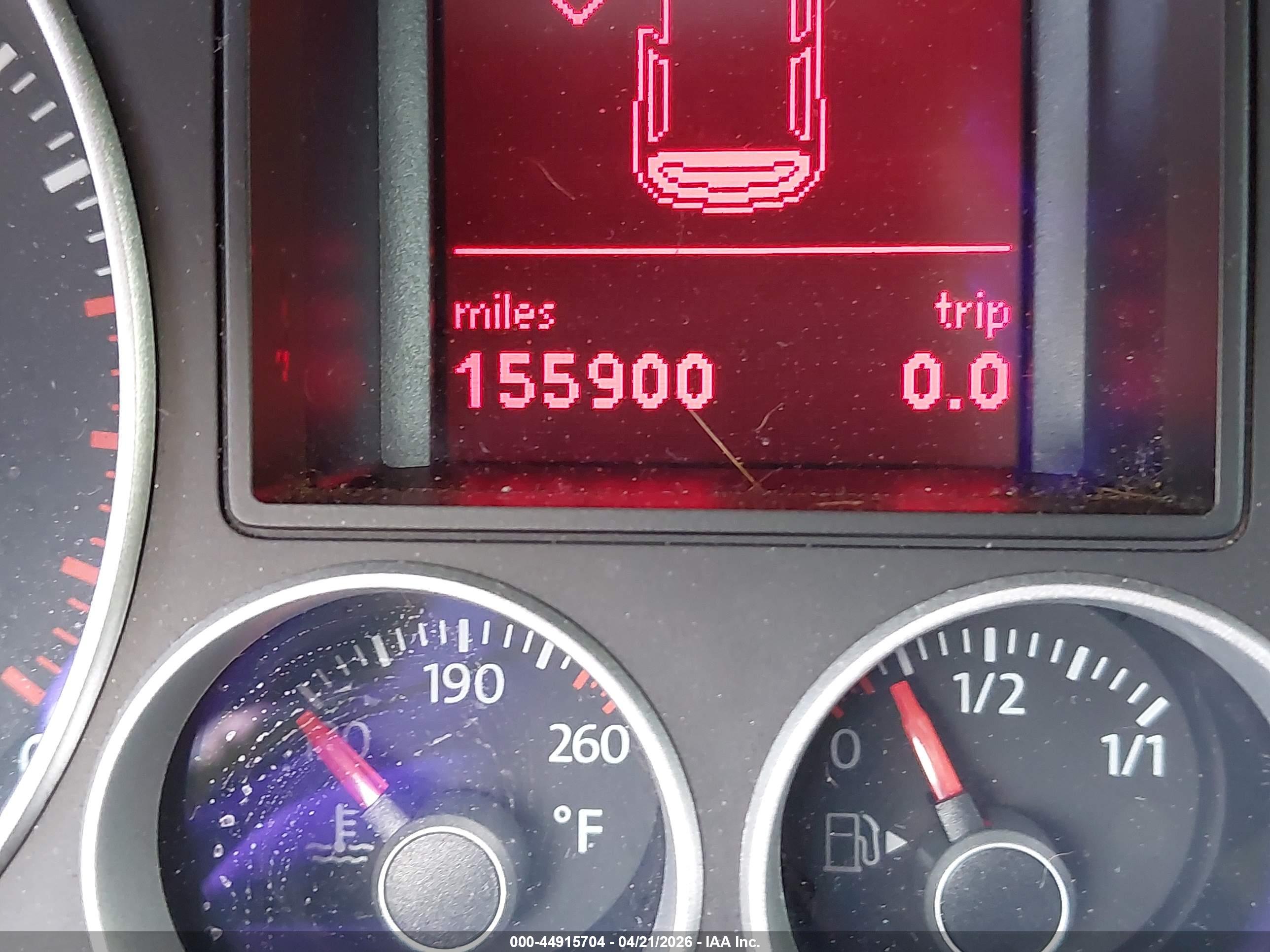 VOLKSWAGEN GTI image 7