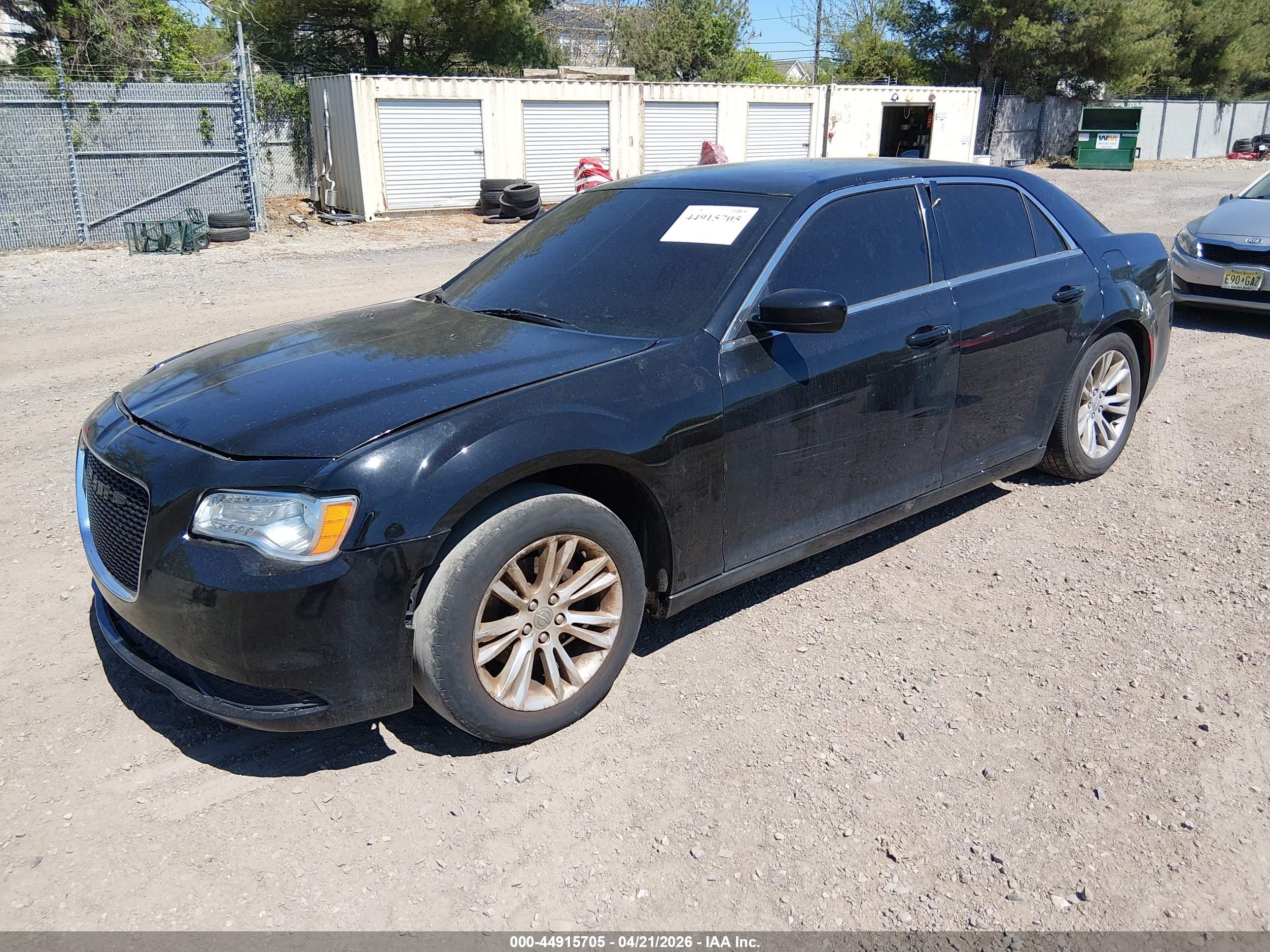 CHRYSLER 300 image 2