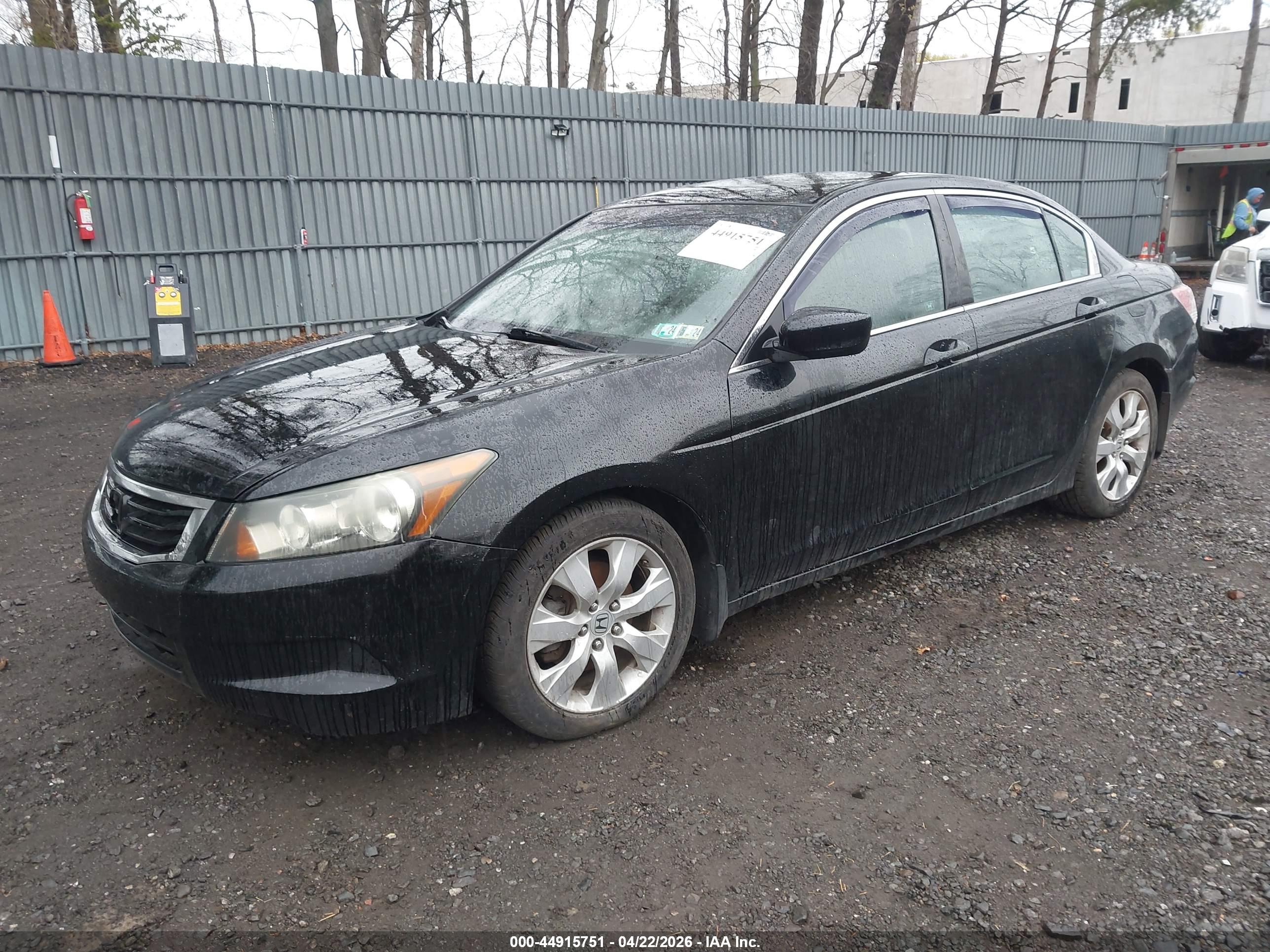 HONDA ACCORD image 2