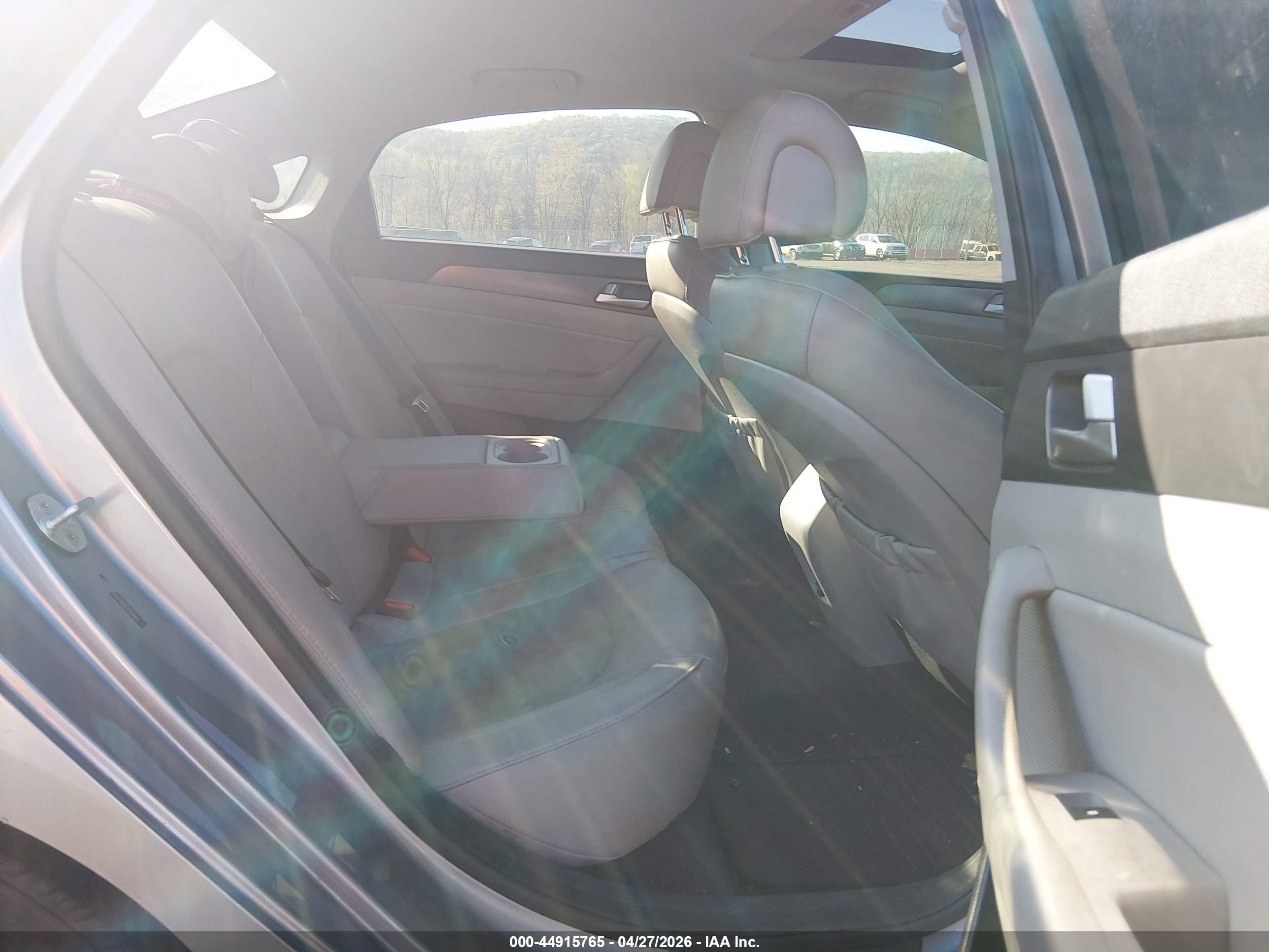 HYUNDAI SONATA image 8