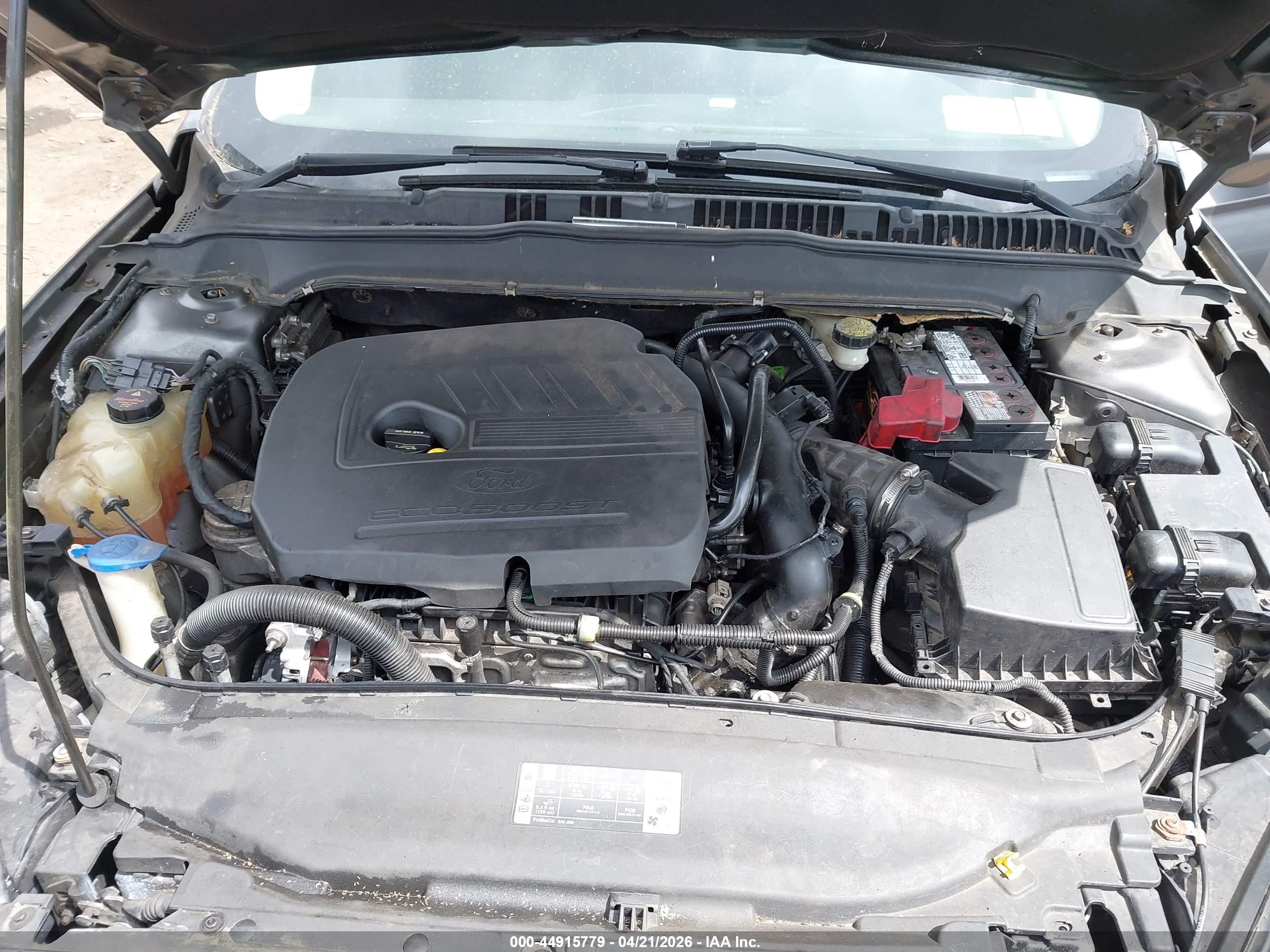 FORD FUSION image 10