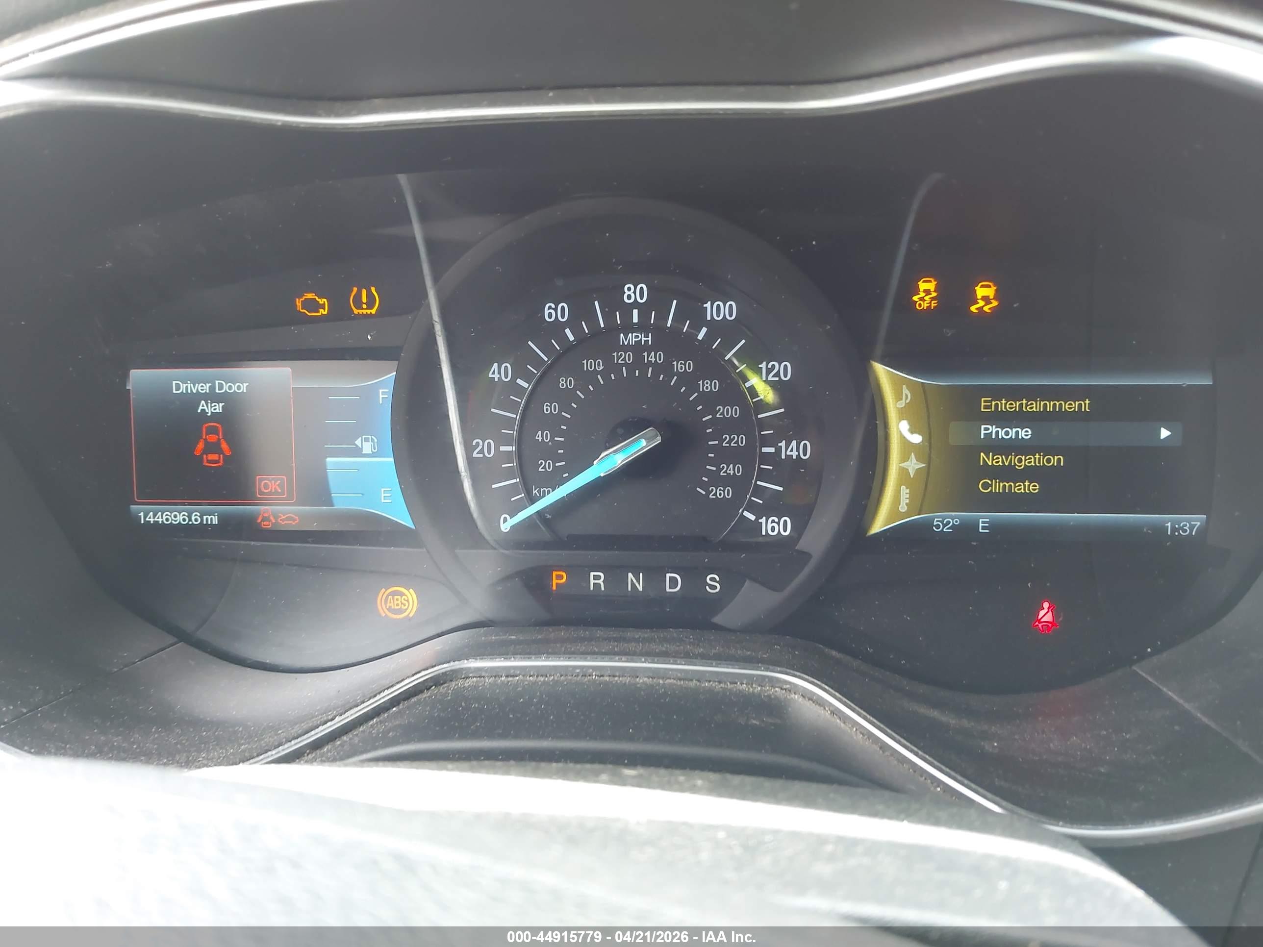 FORD FUSION image 7