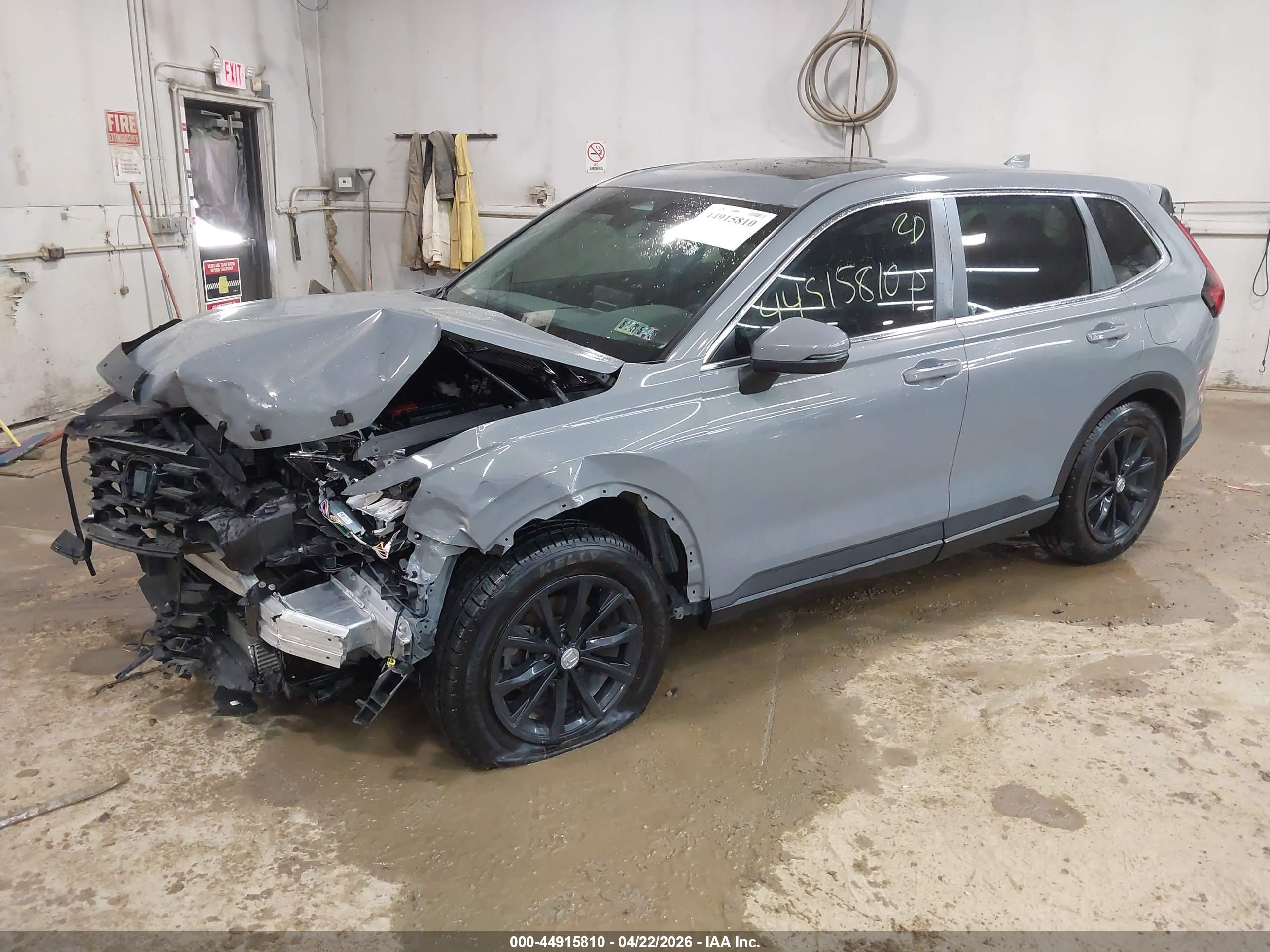HONDA CR-V image 2