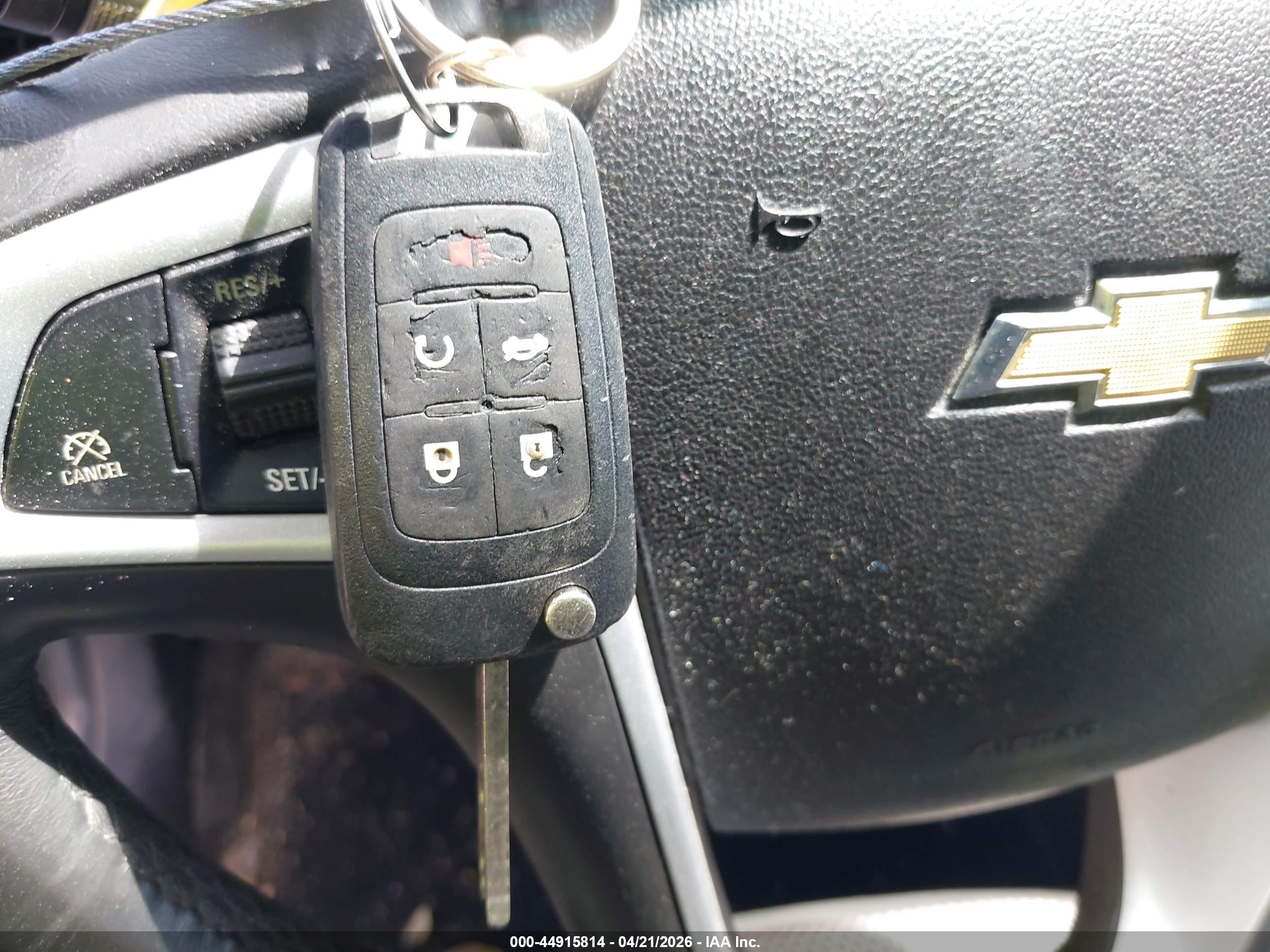 CHEVROLET EQUINOX image 11