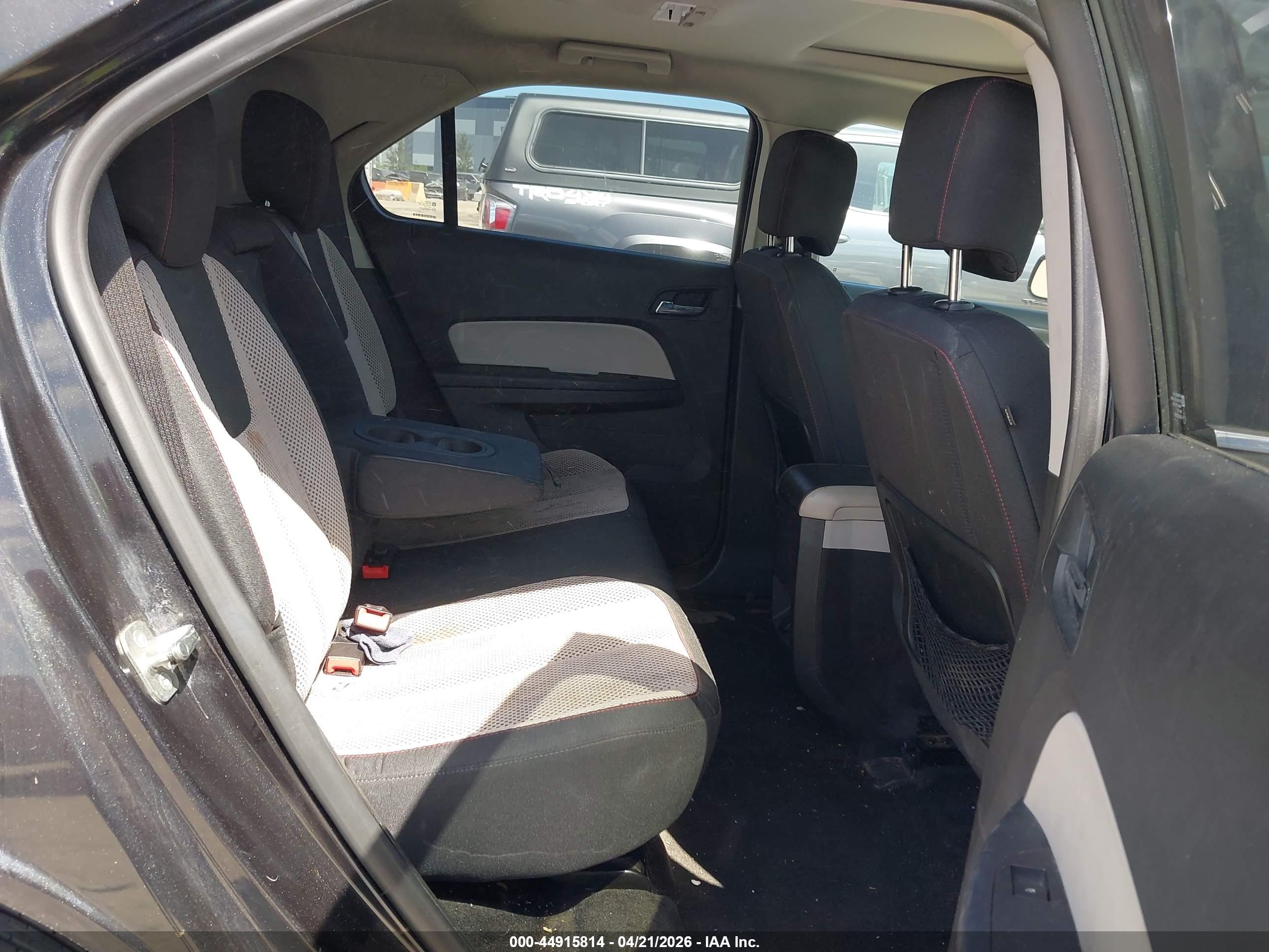 CHEVROLET EQUINOX image 8