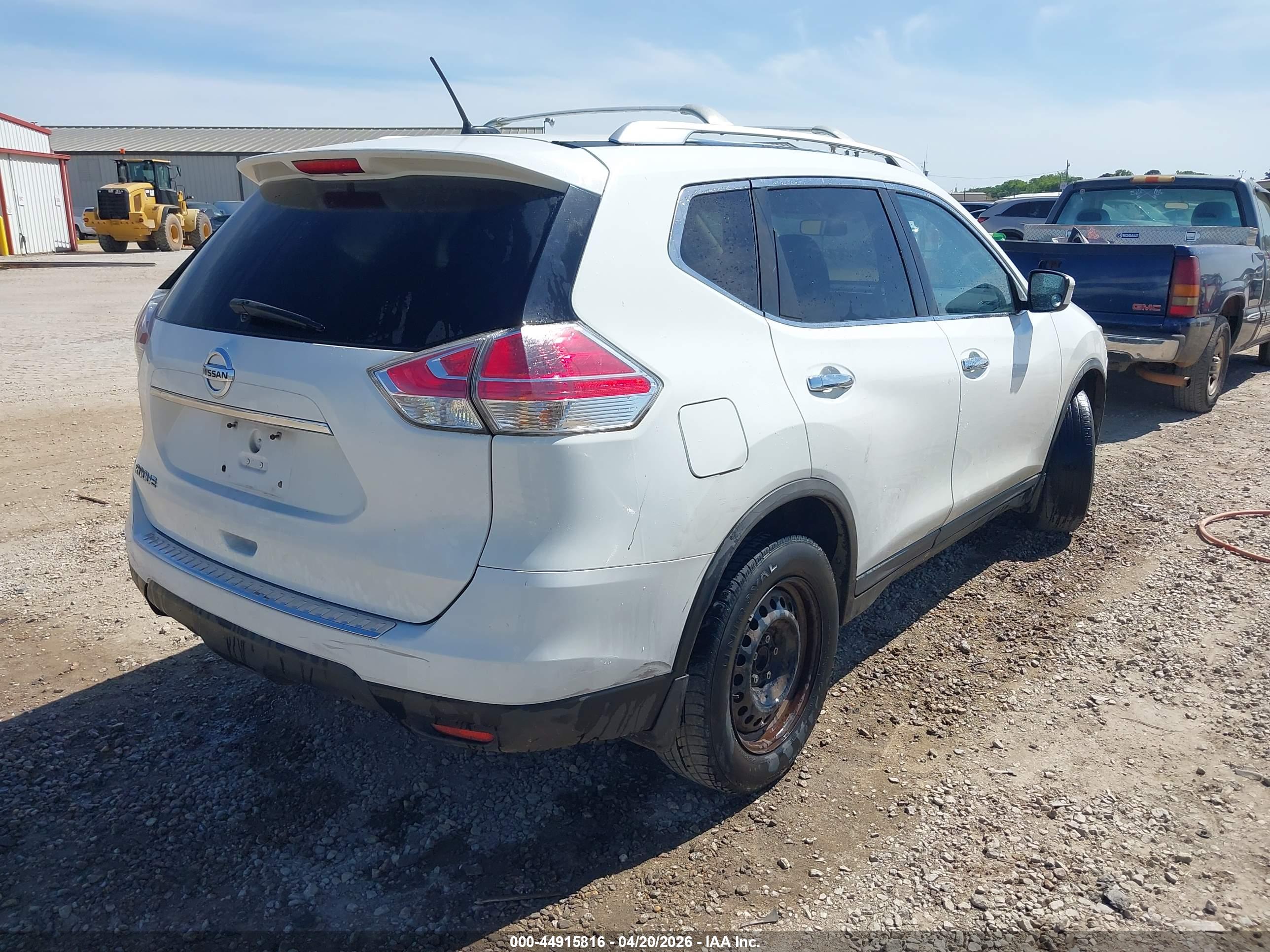 NISSAN ROGUE image 4