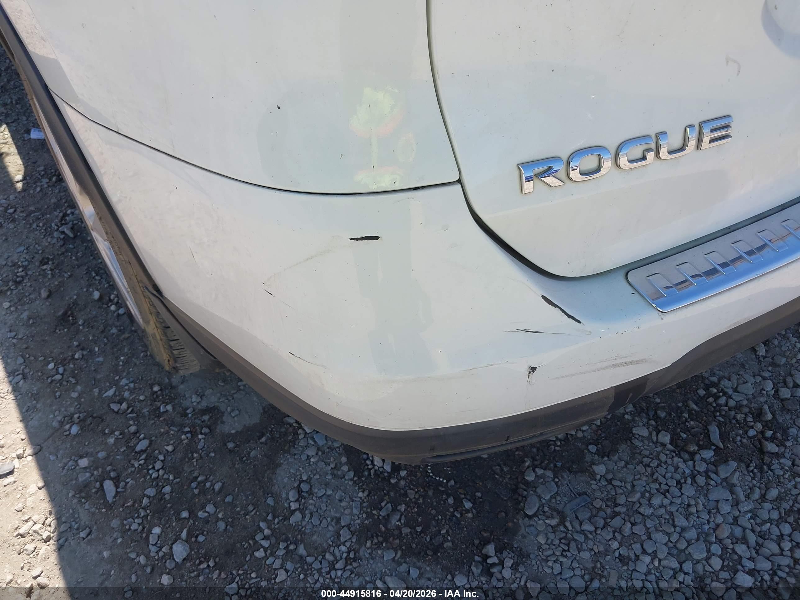 NISSAN ROGUE image 6