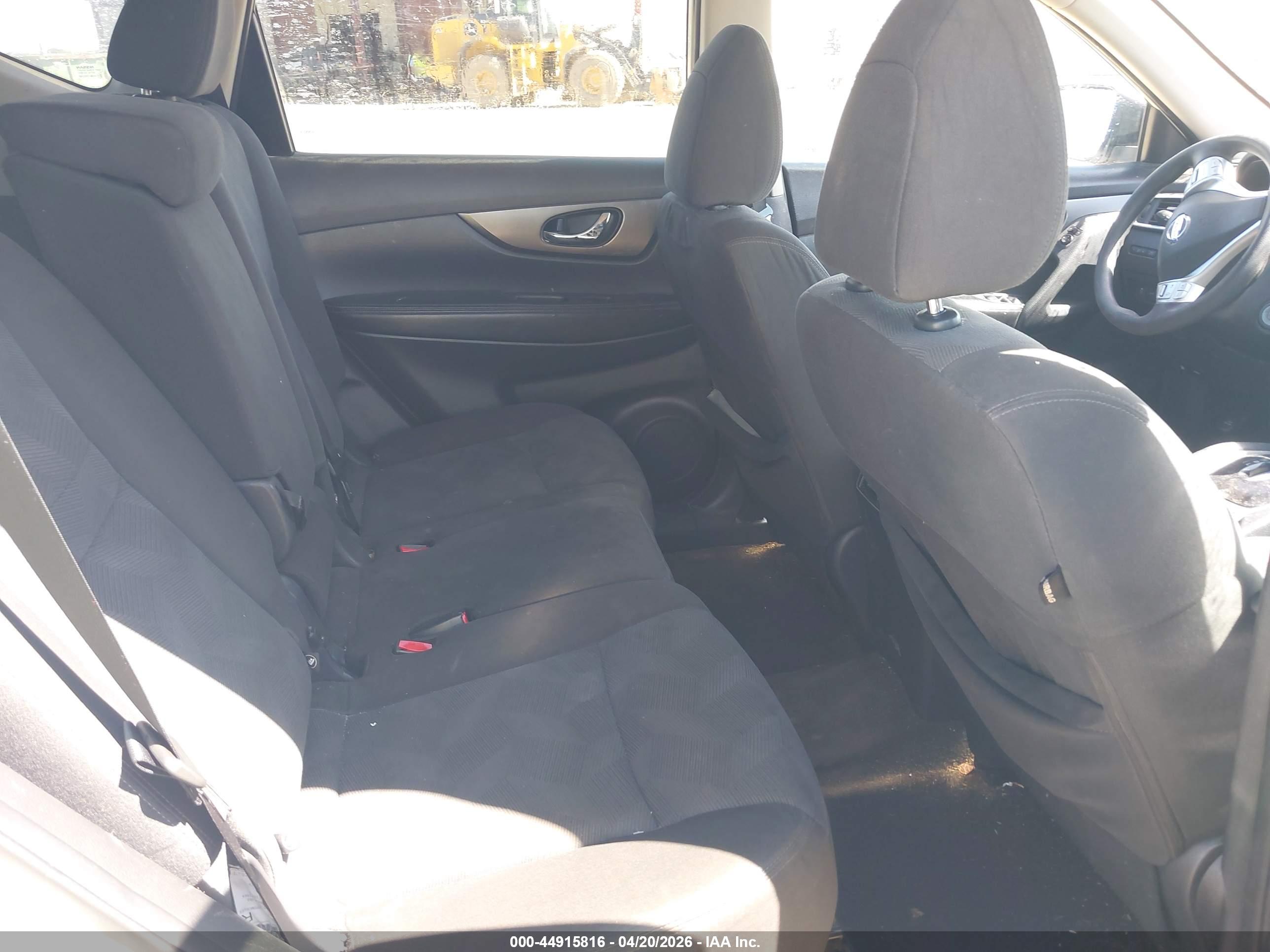 NISSAN ROGUE image 8