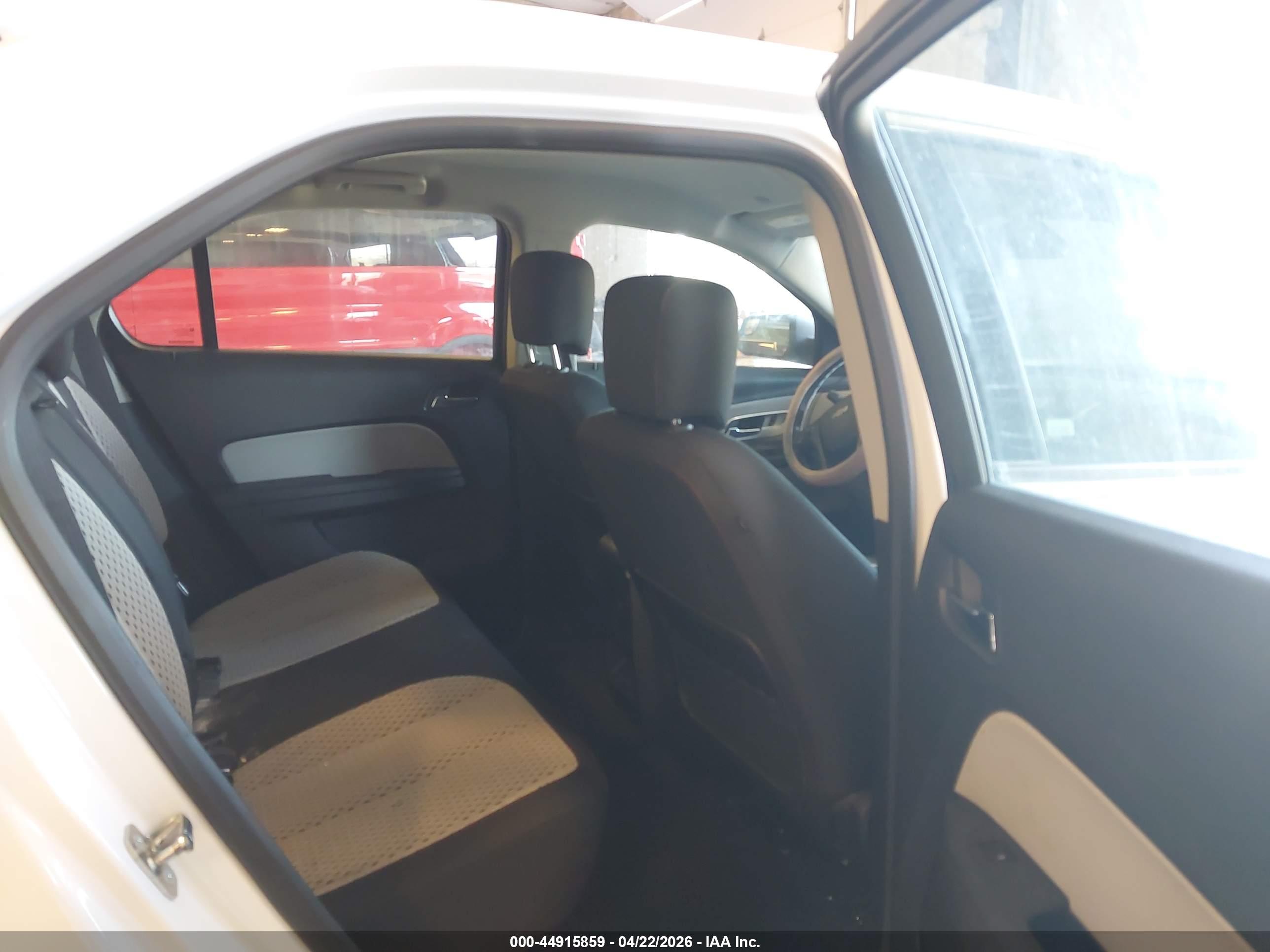 CHEVROLET EQUINOX image 8