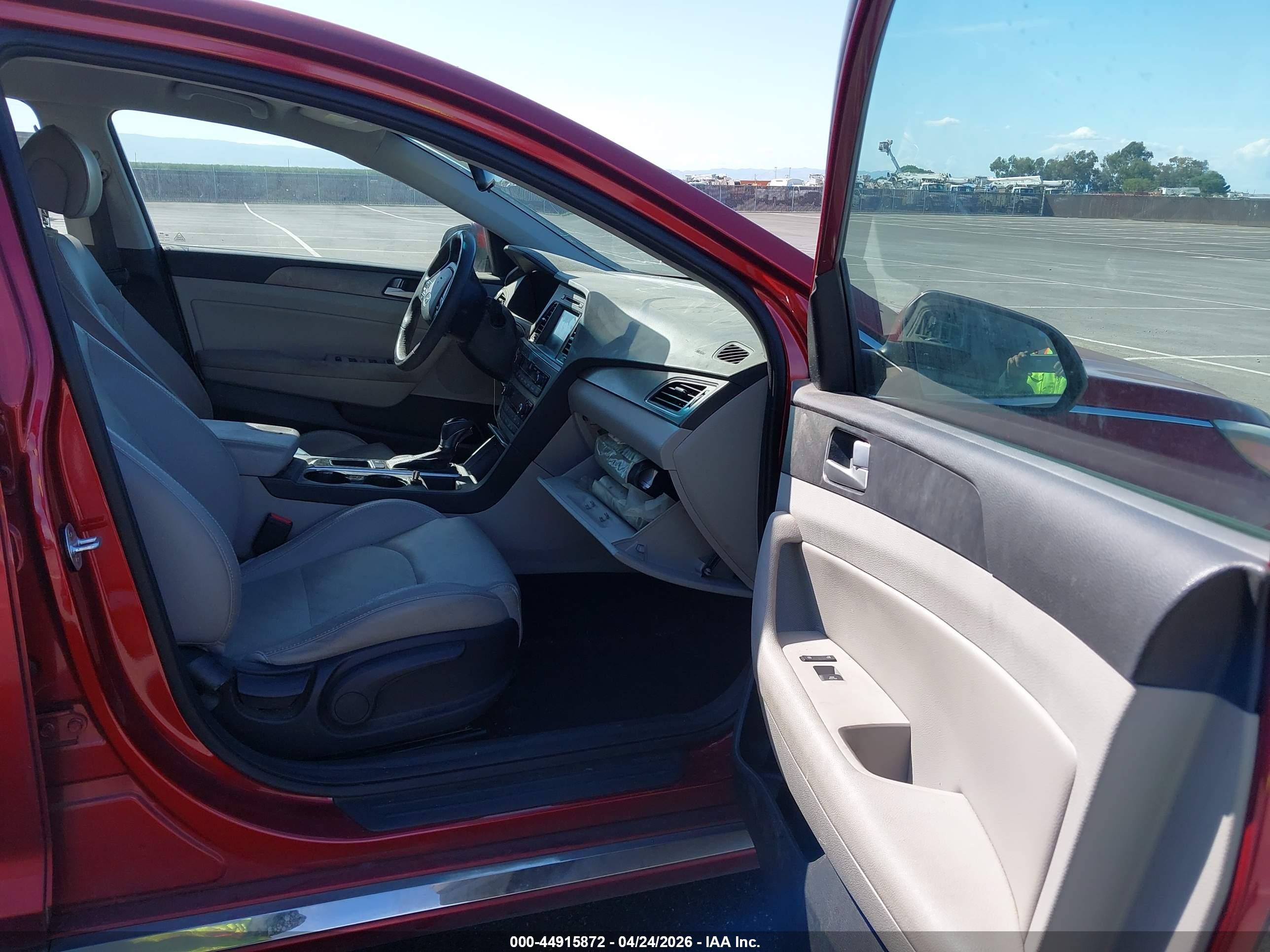 HYUNDAI SONATA image 5