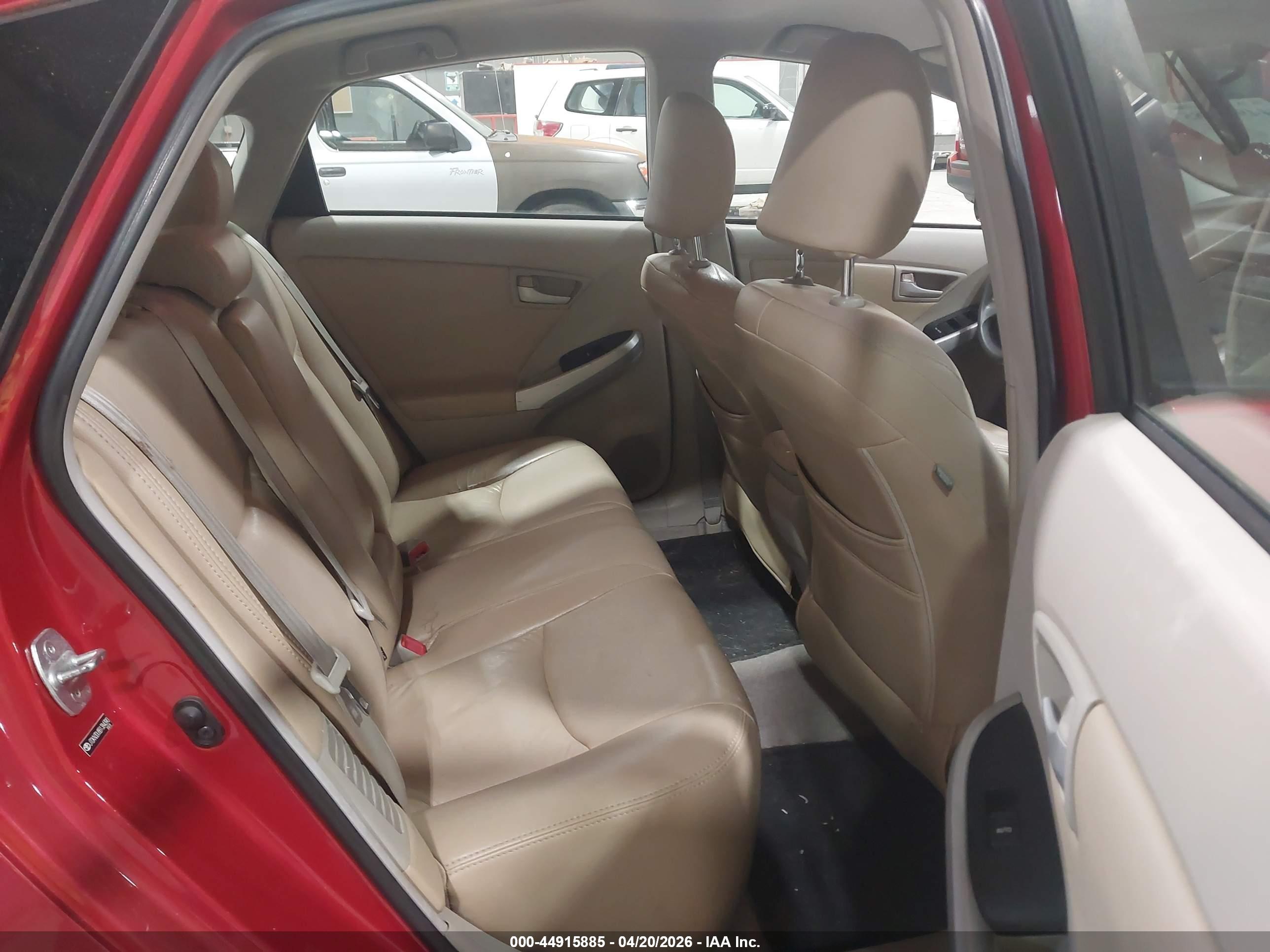 TOYOTA PRIUS image 8