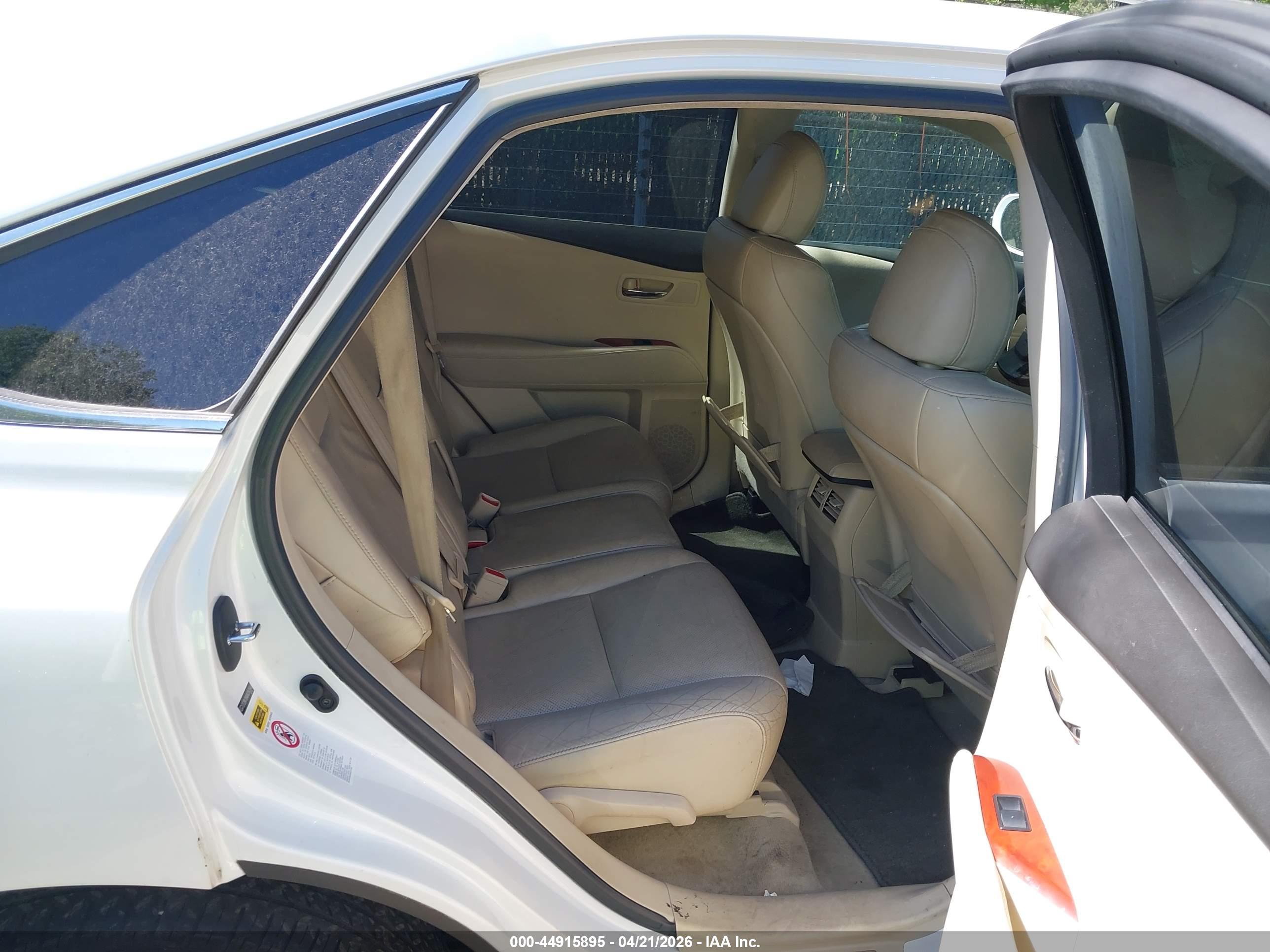 LEXUS RX image 8