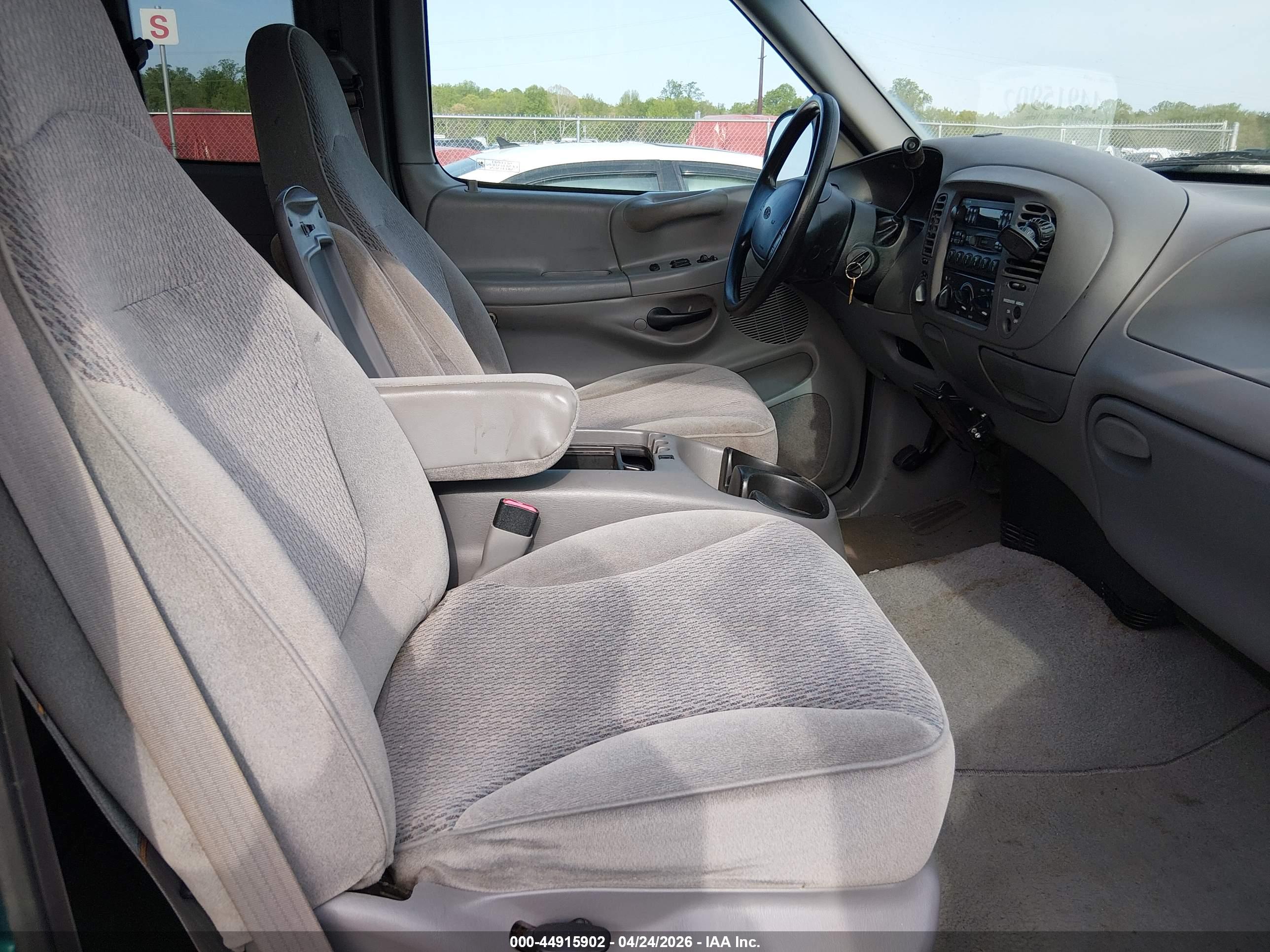 FORD F-250 image 5