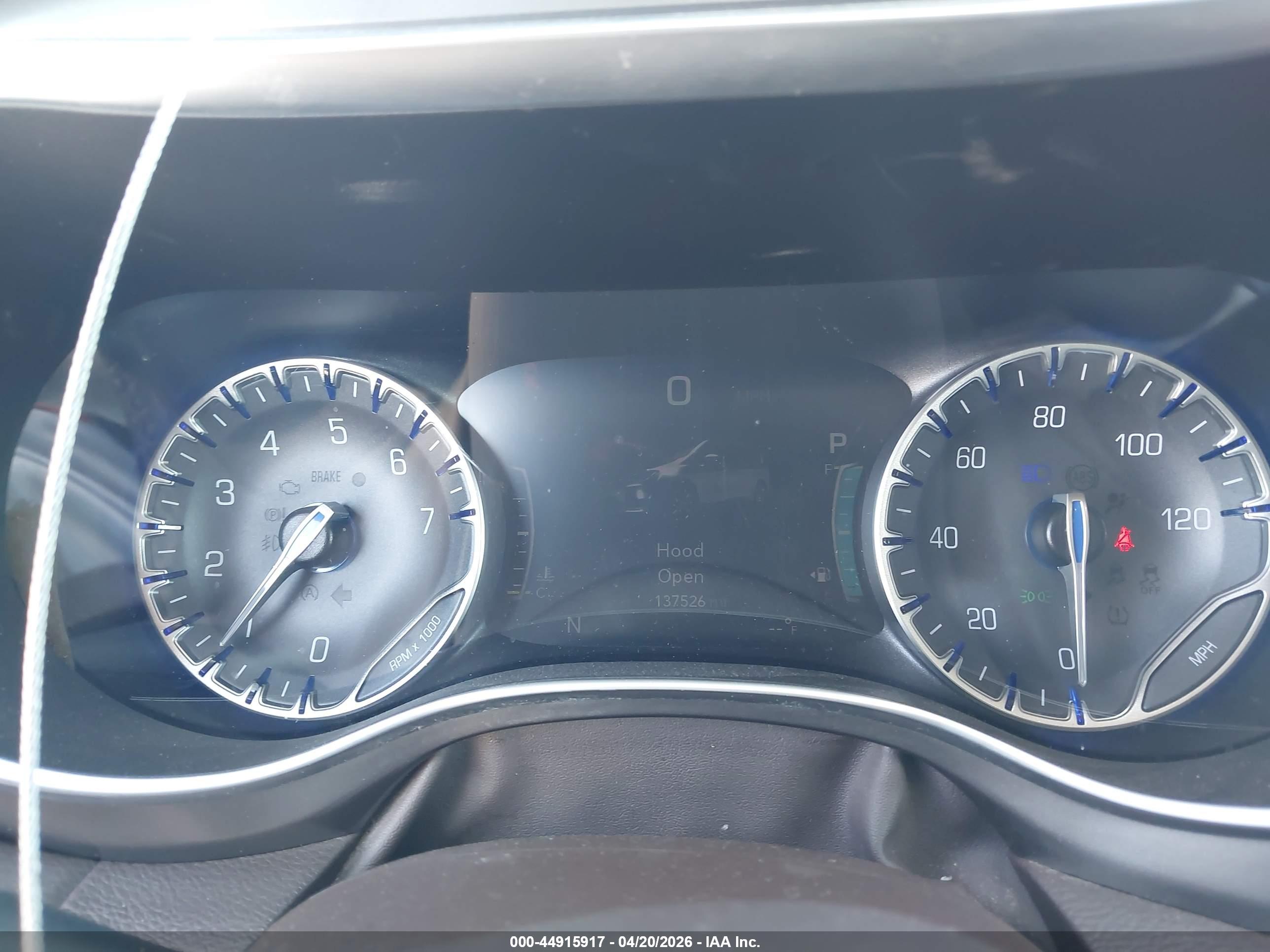 CHRYSLER PACIFICA image 7