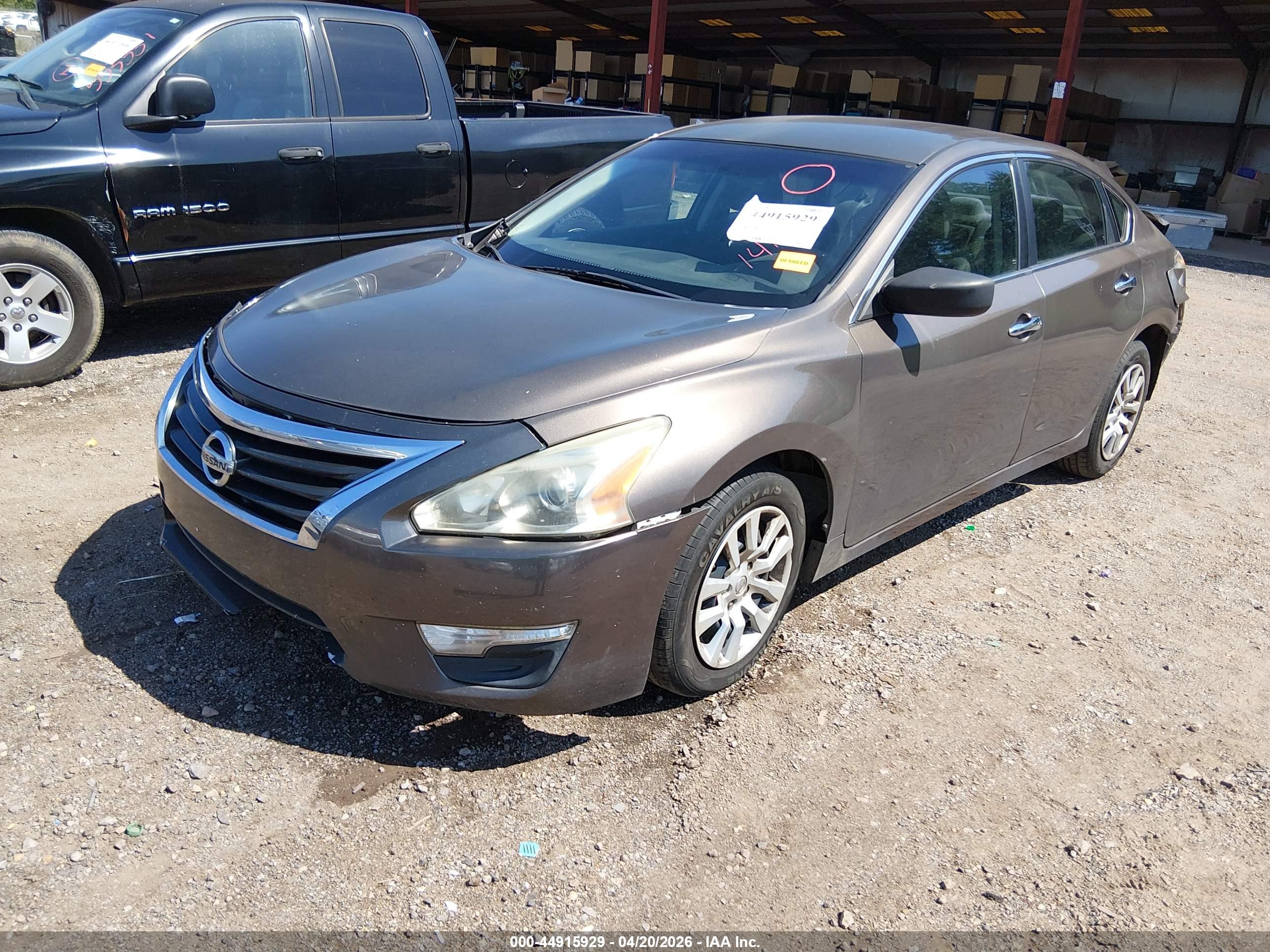 NISSAN ALTIMA image 2