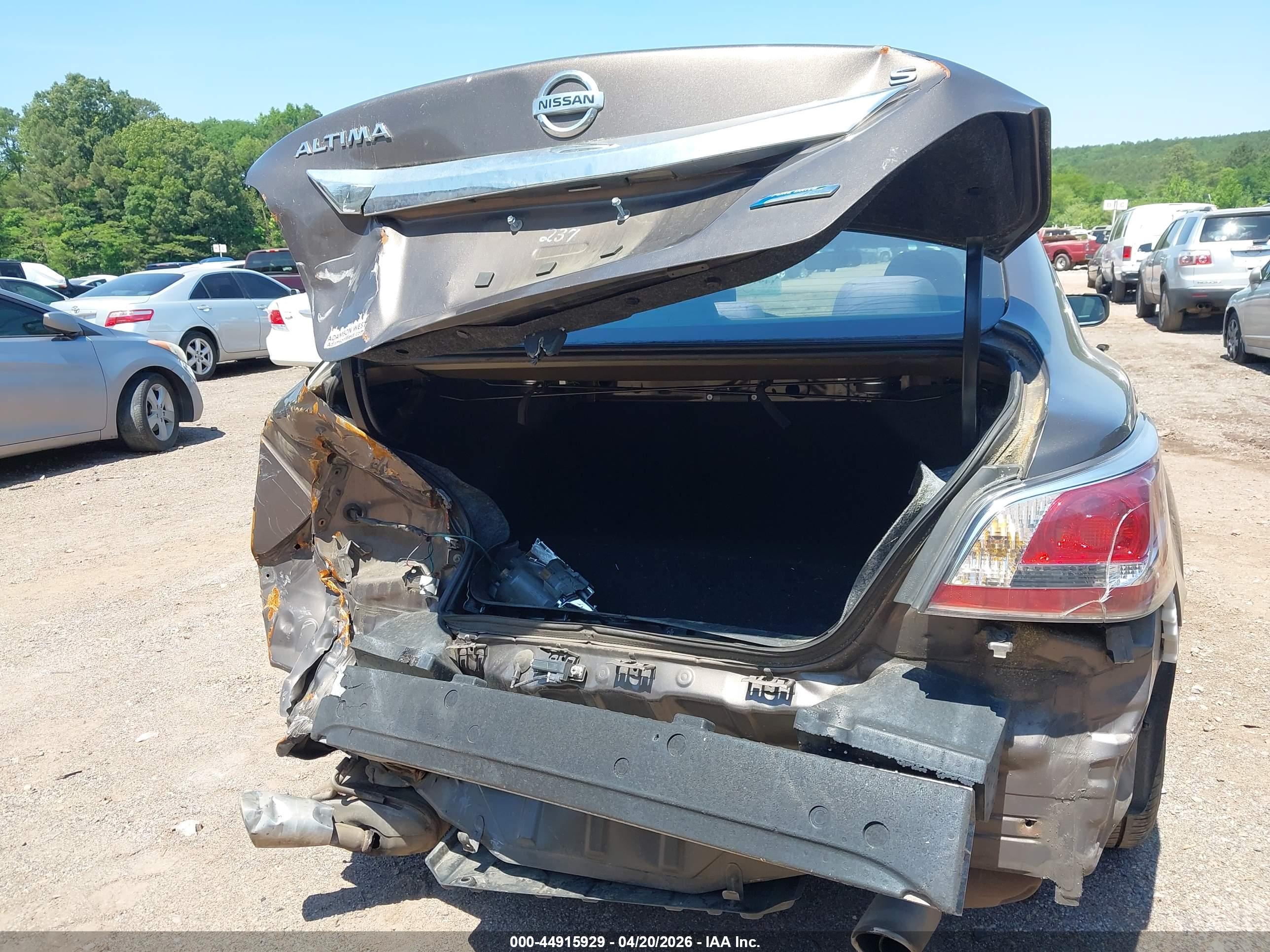 NISSAN ALTIMA image 6