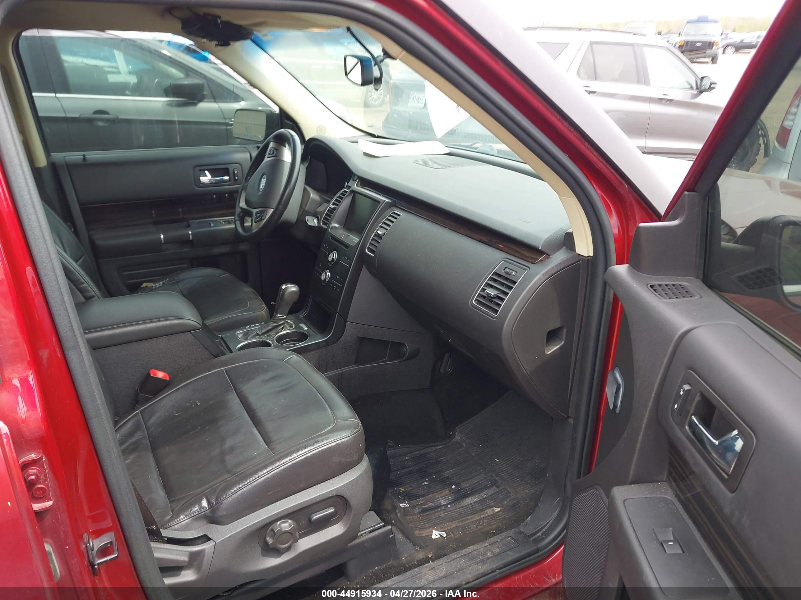 FORD FLEX image 5