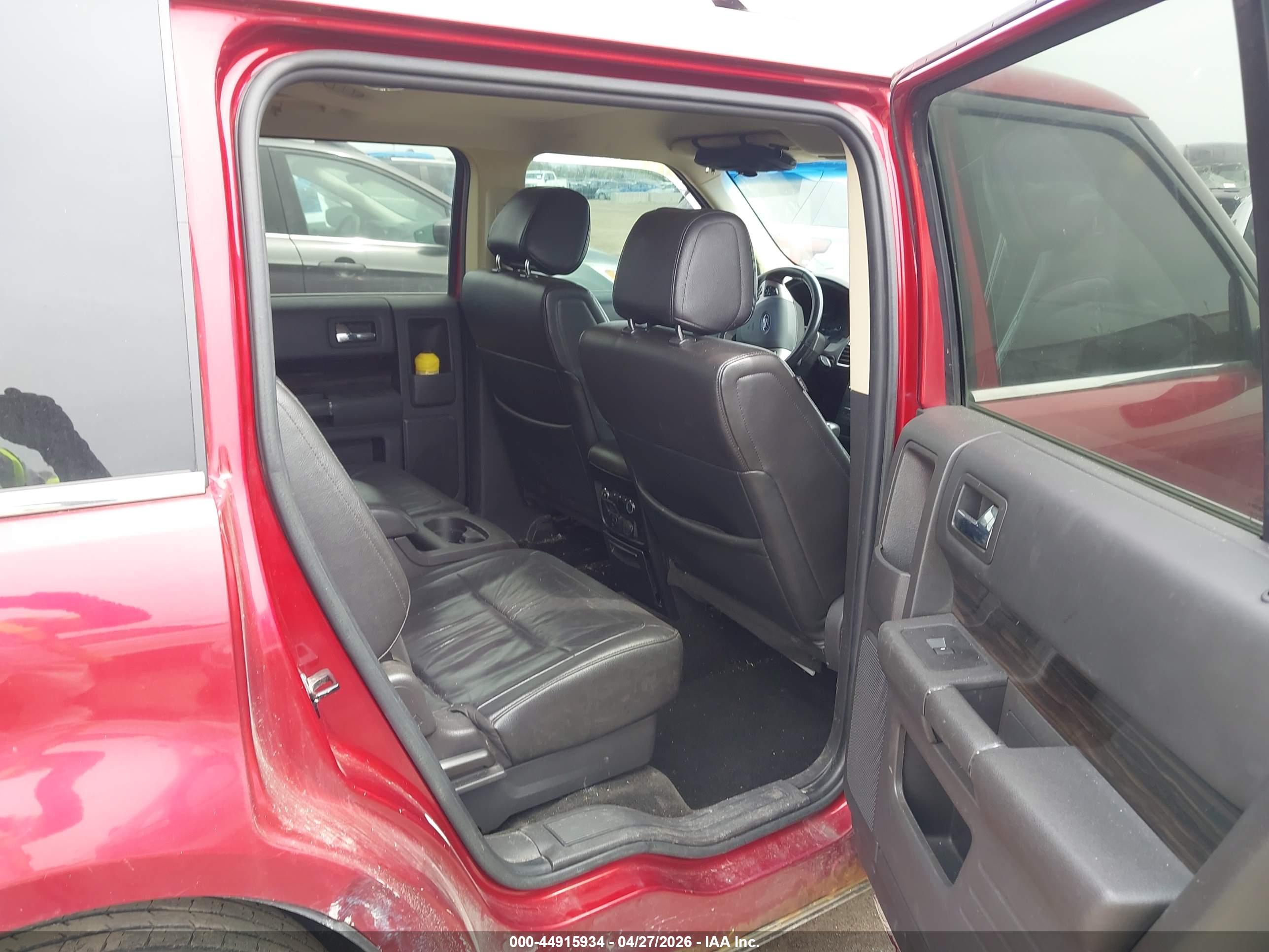 FORD FLEX image 8