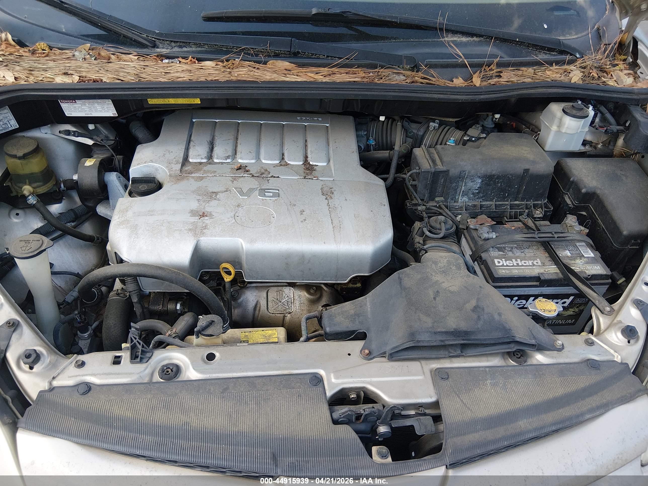 TOYOTA SIENNA image 10