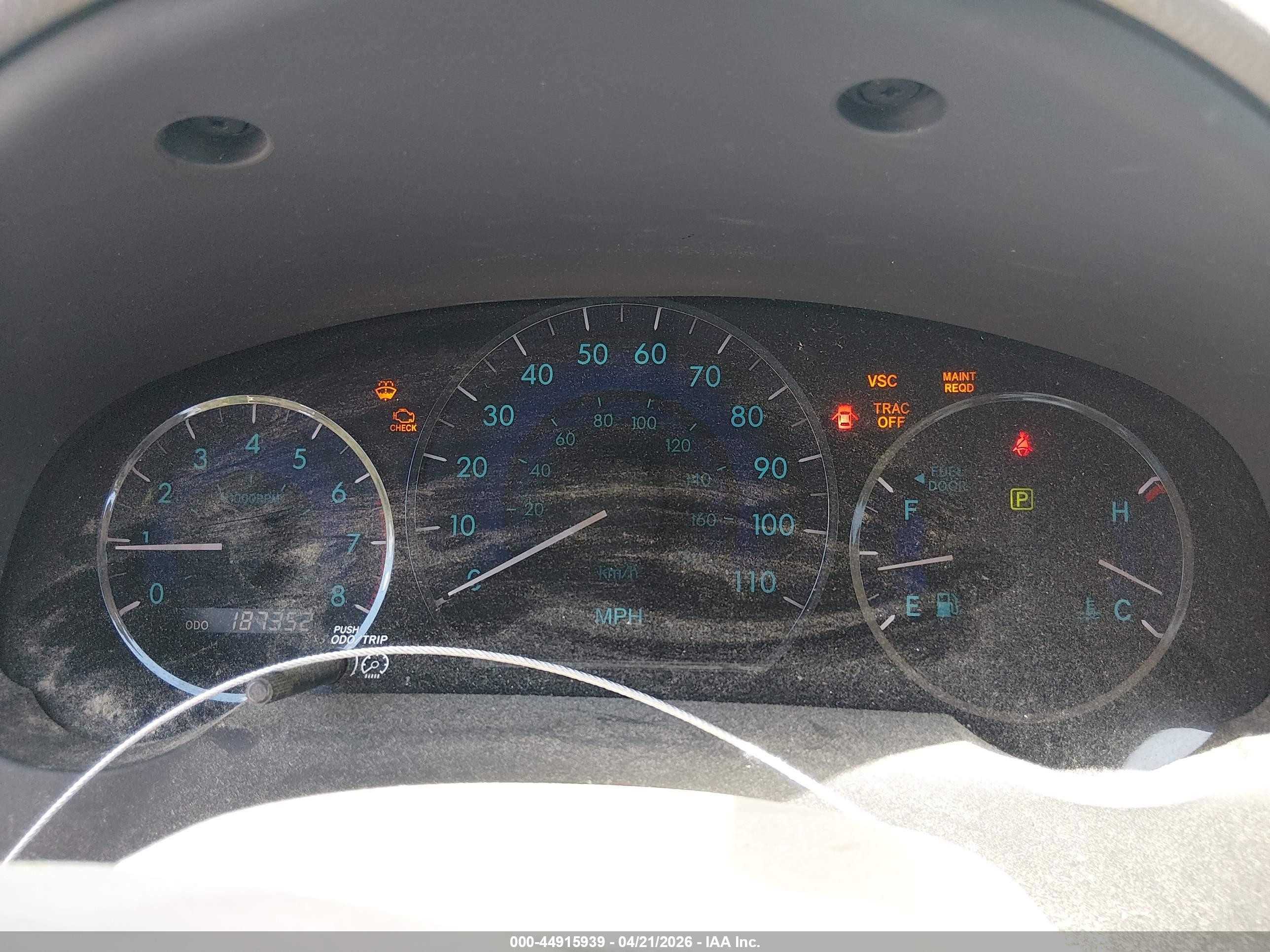 TOYOTA SIENNA image 7
