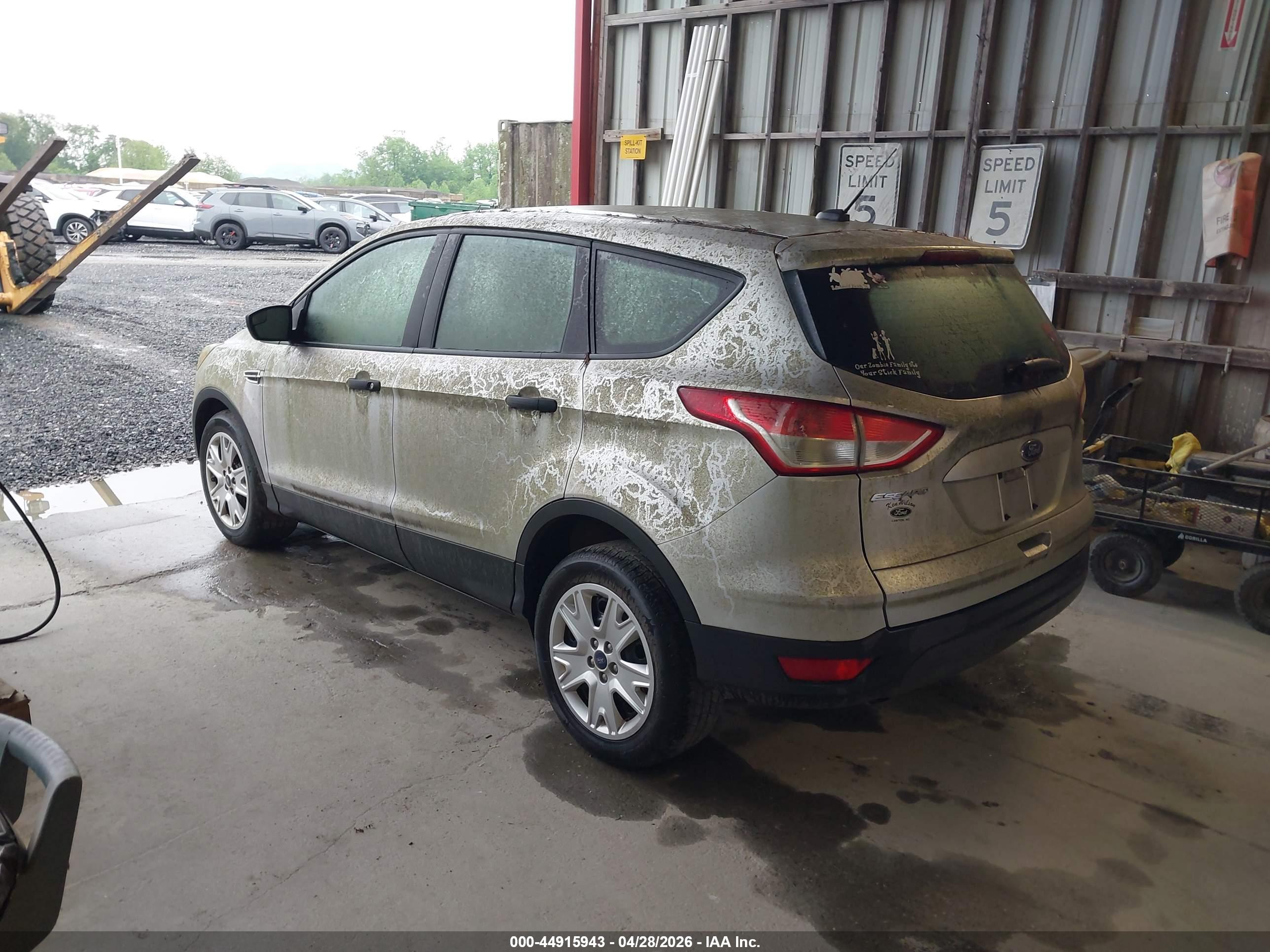 FORD ESCAPE image 3