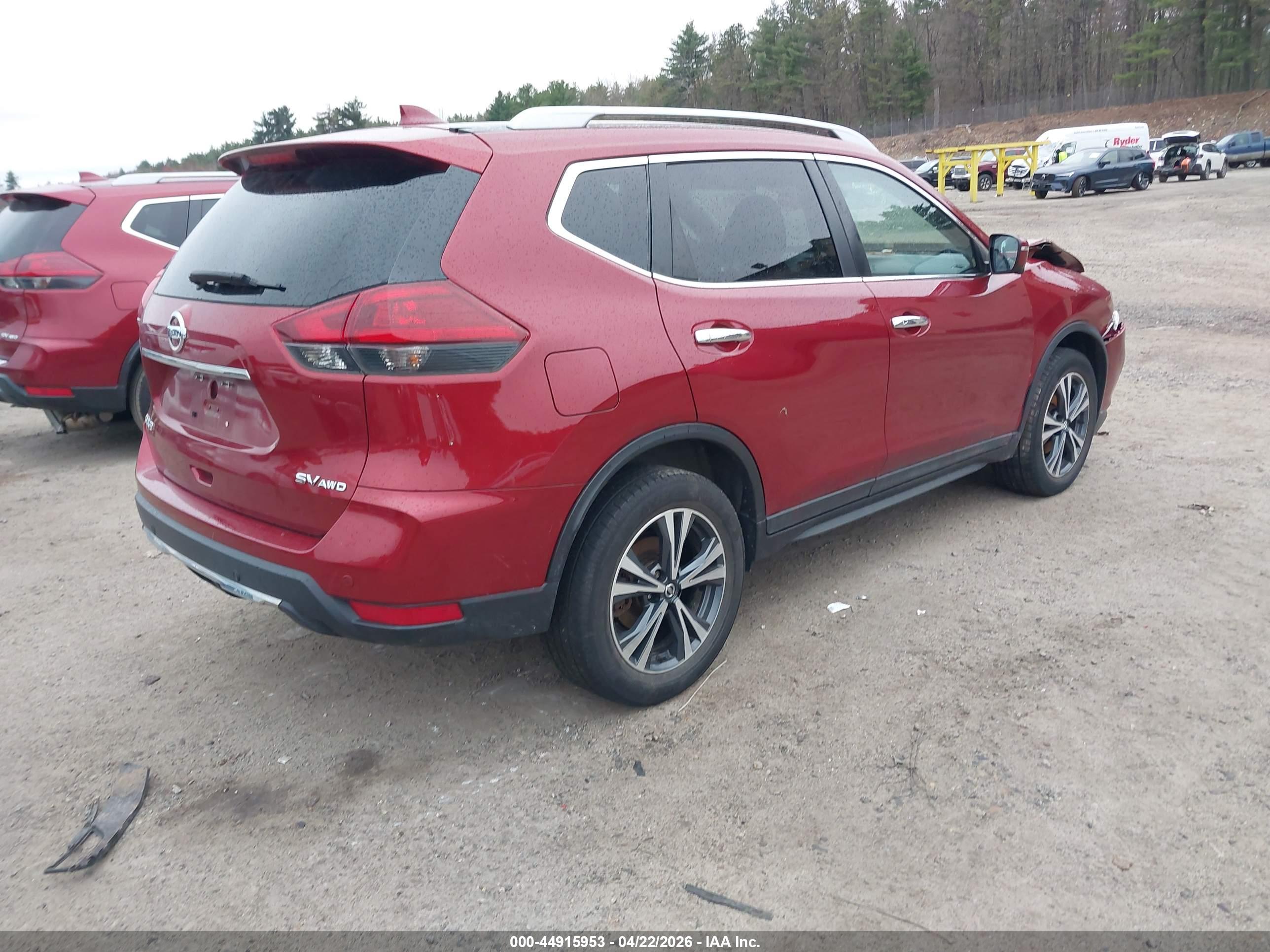 NISSAN ROGUE image 4