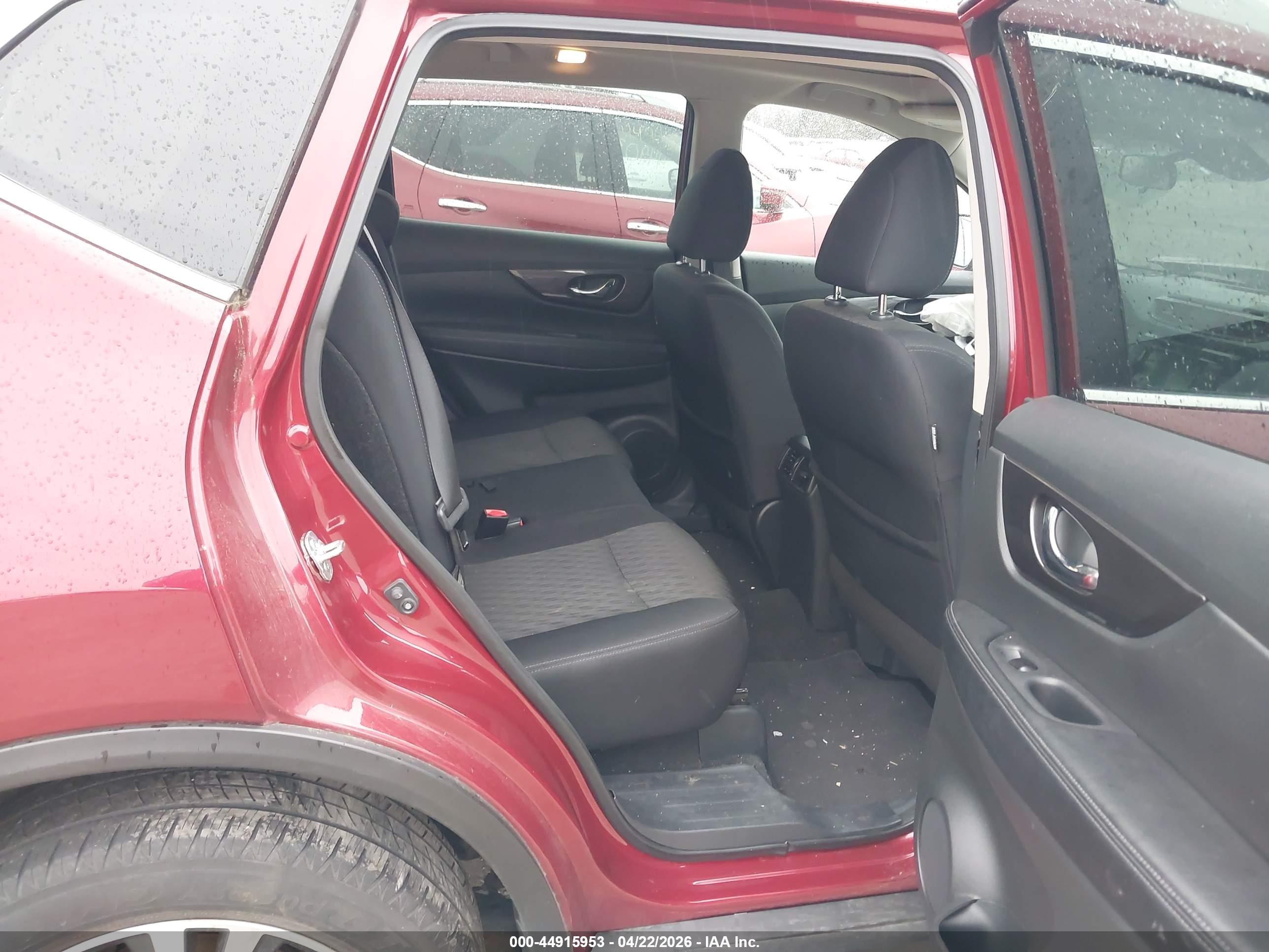 NISSAN ROGUE image 8